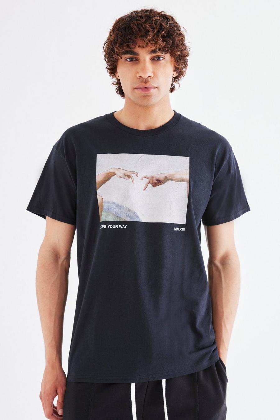 Oversize Pride T-Shirt mit Love Your Way Renaissance-Print, Black image number 1
