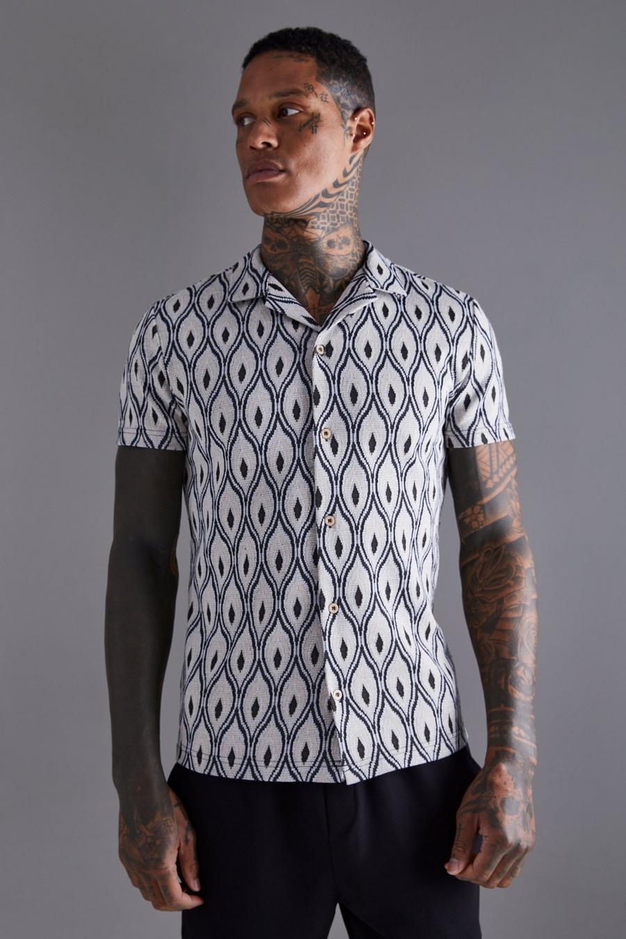 Stone beige Short Sleeve Muscle Fit Feather Pattern Shirt image number 1