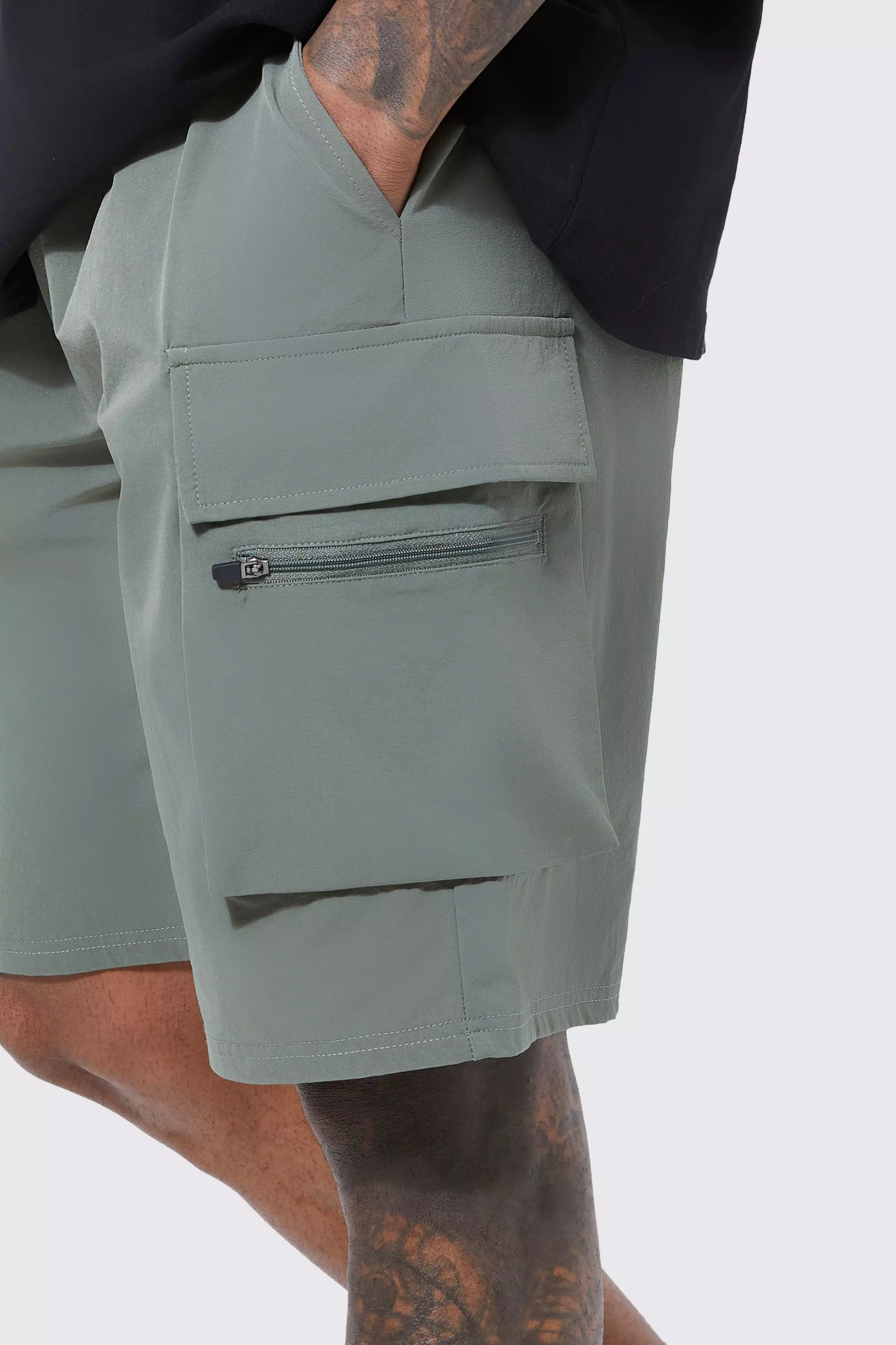 Khaki Elasticated Waist Relaxed Technical Stretch Cargo Short alternative image