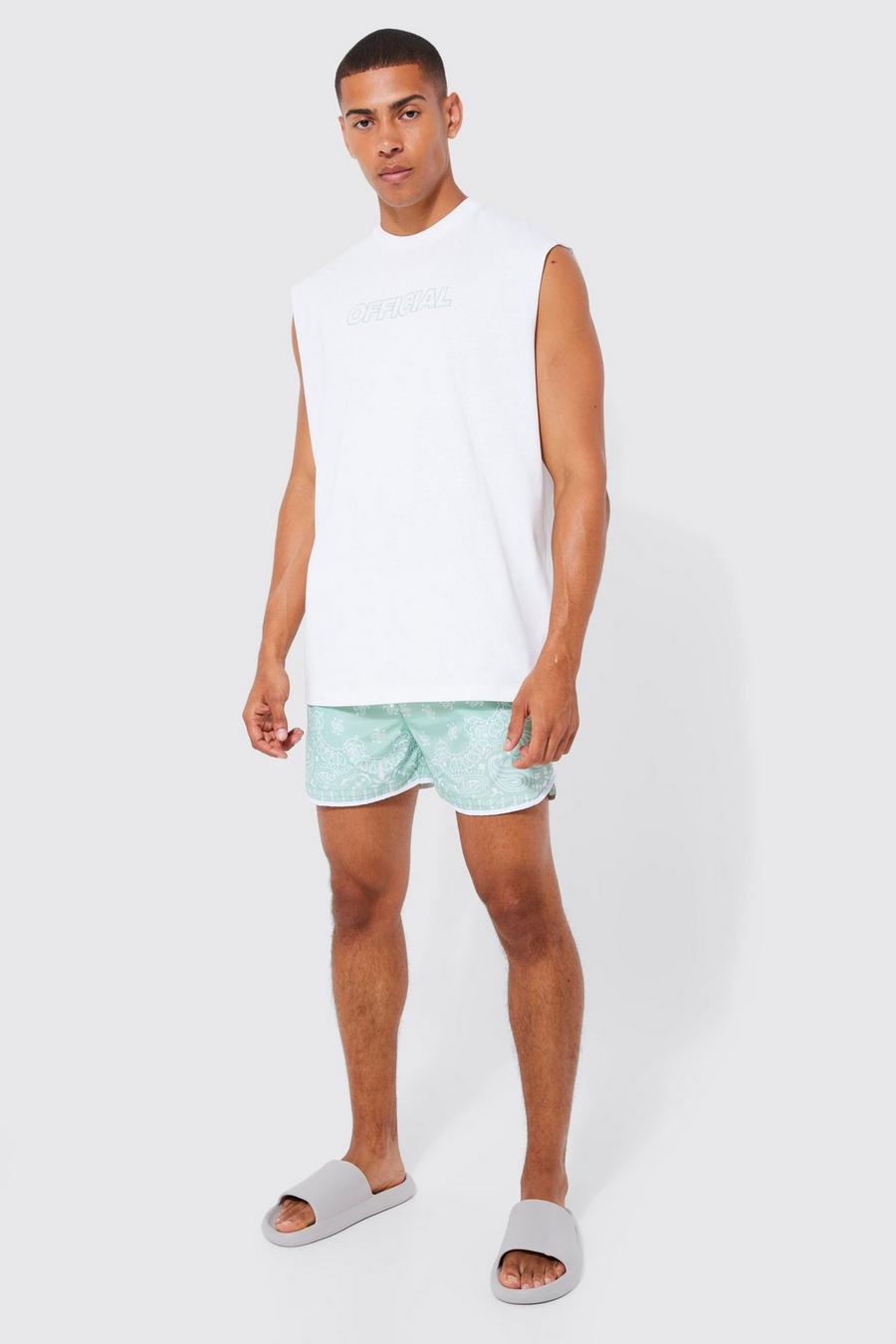 Oversize Official Tanktop & Badehose mit Bandana-Print, Dusty green image number 1