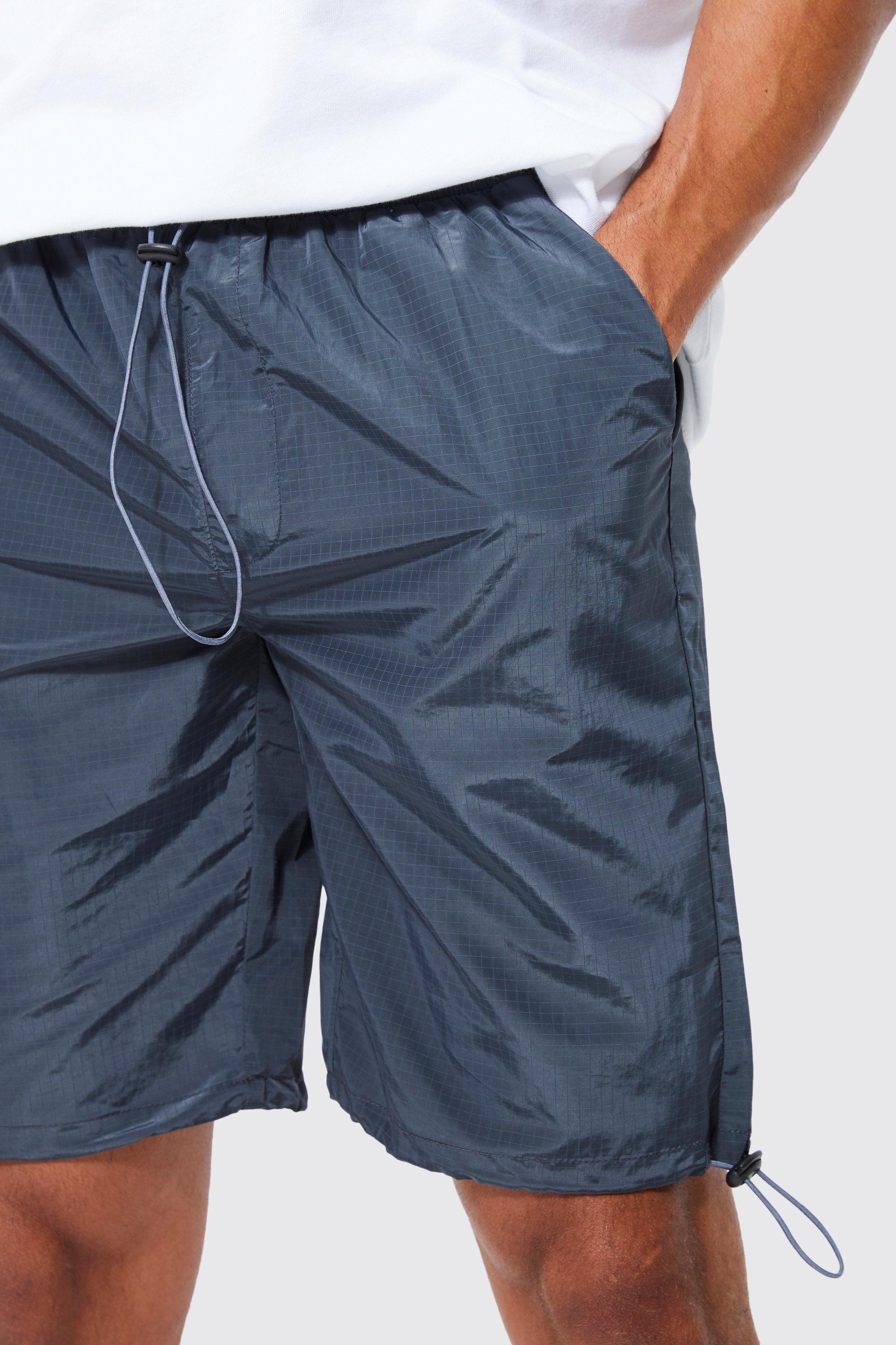 Elastic Bermuda Lightweight Toggle Short