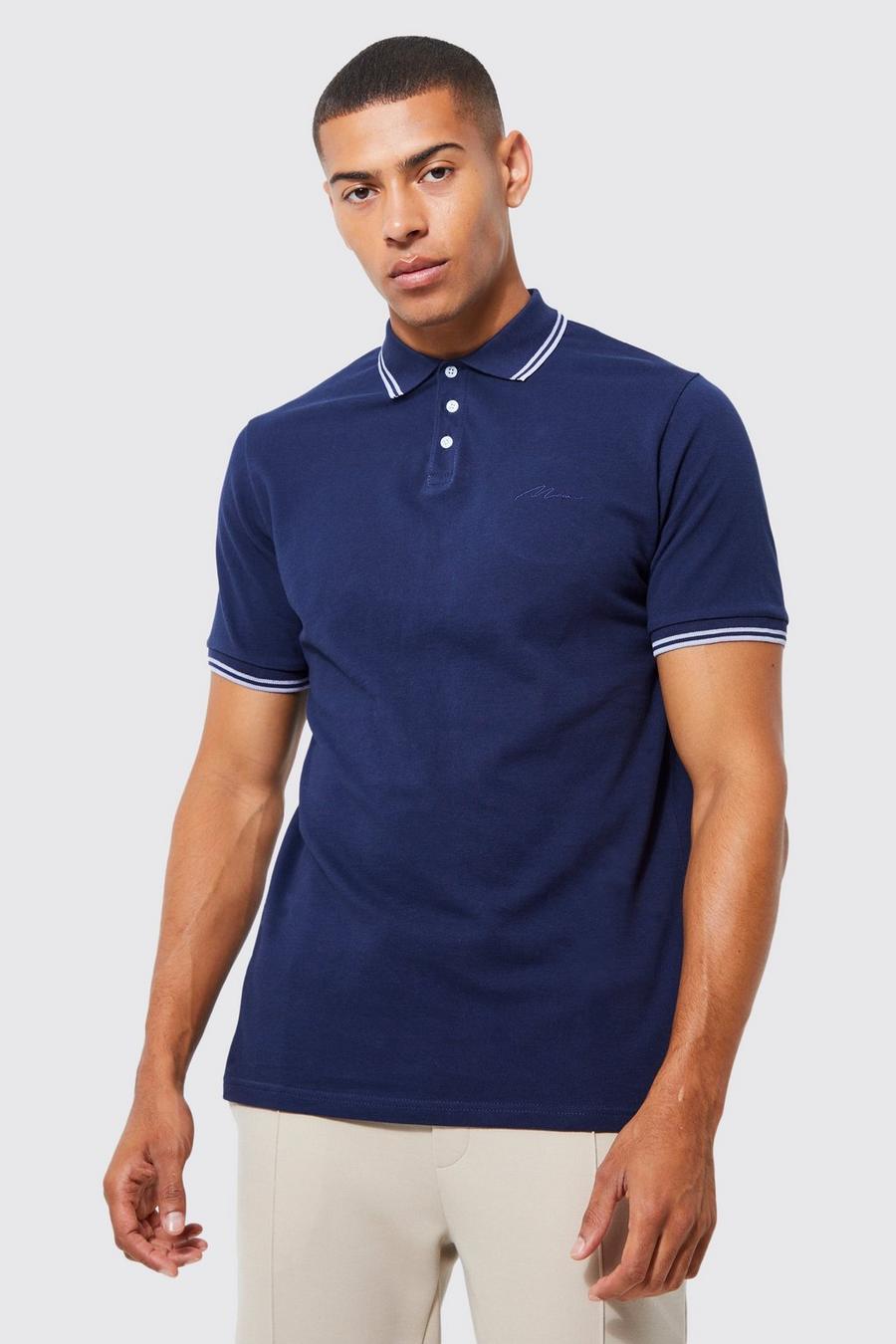 Polo Slim Fit in piqué con firma Man e righe a contrasto, Mid navy image number 1