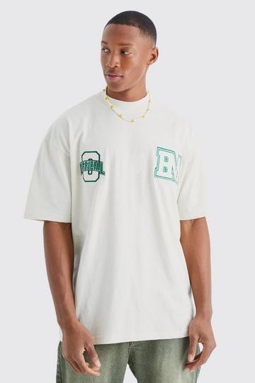 Oversized Worldwide Varsity Badge T-shirt ecru