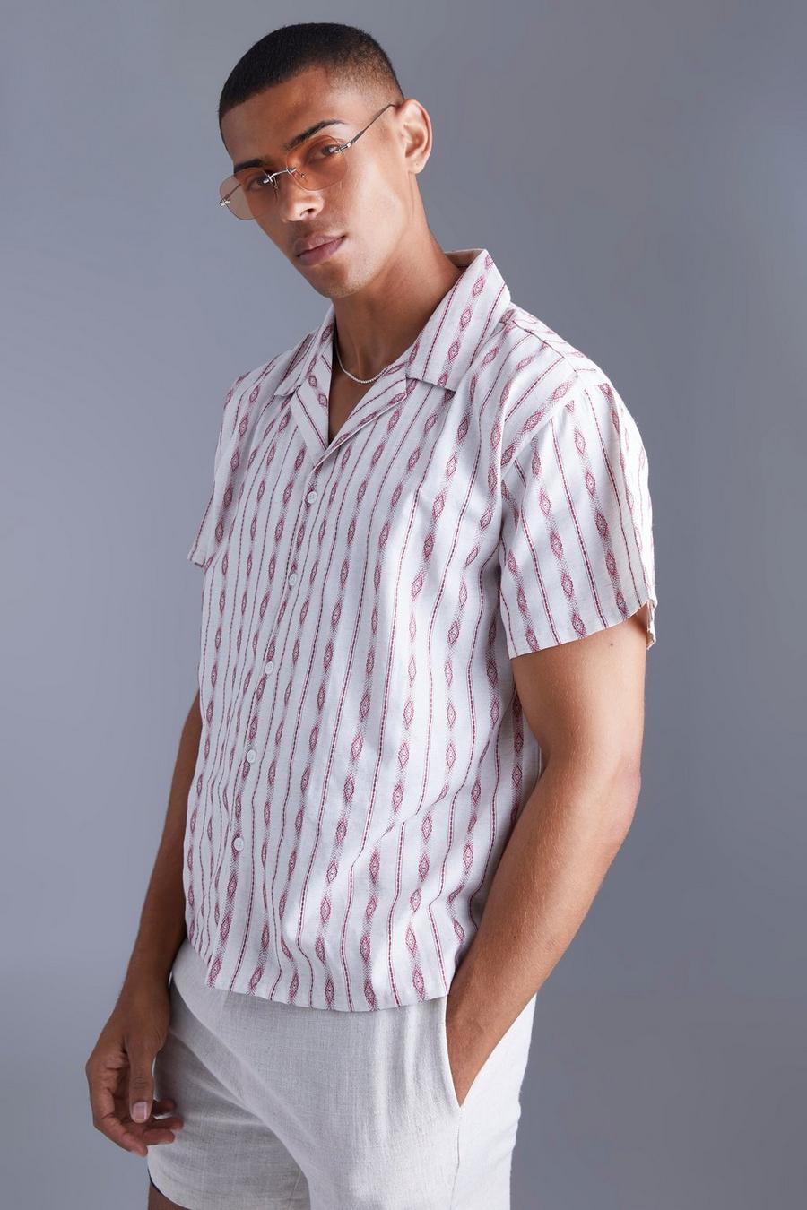 Camisa recta de manga corta con estampado azteca, Red image number 1