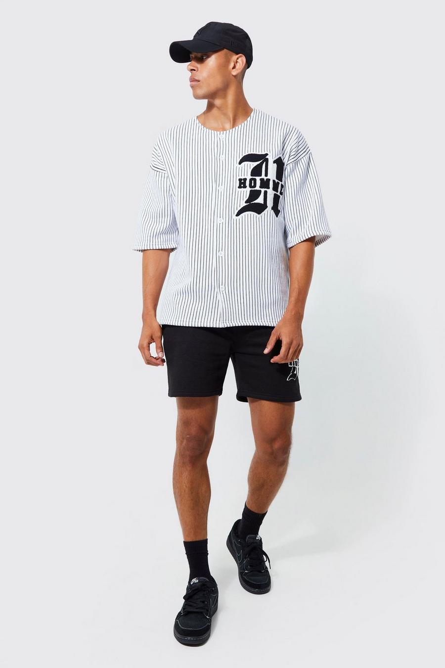 Black Homme Oversize kritstrecksrandig baseballskjorta och shorts image number 1