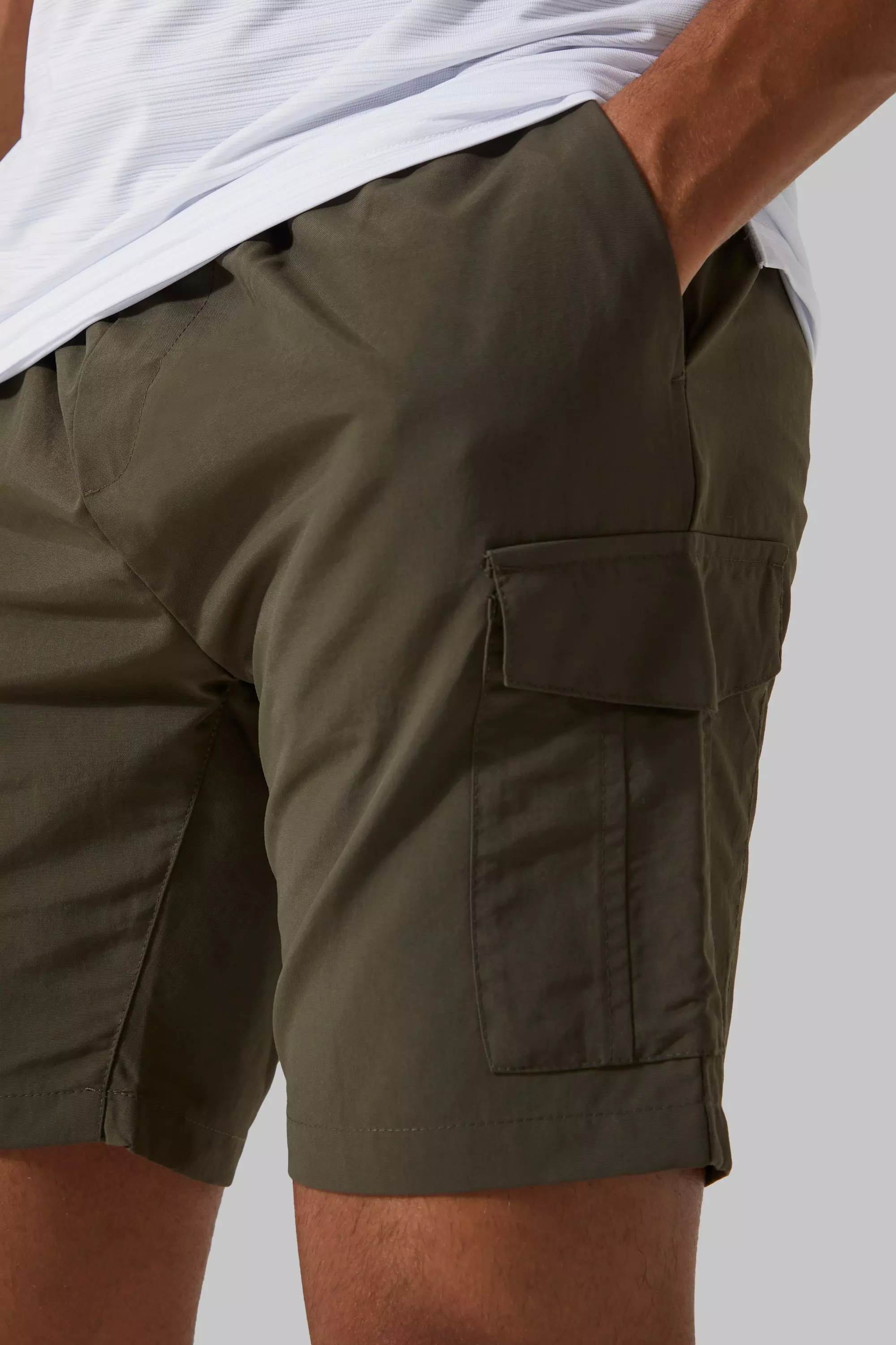 Men's nylon hot sale cargo shorts