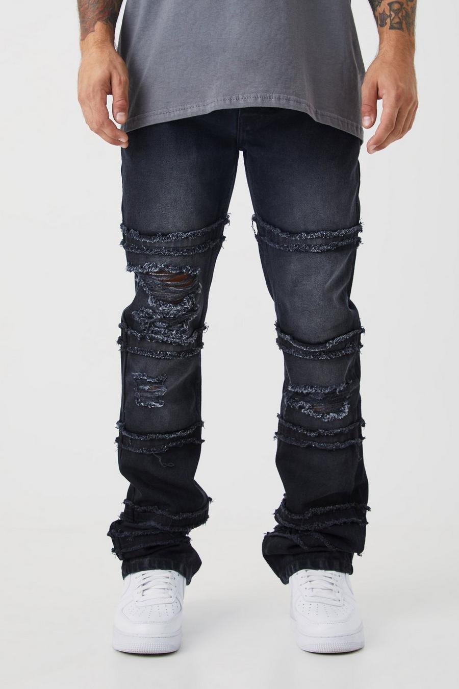 Jeans a zampa Slim Fit in denim rigido con pannelli sfilacciati e strappi, True black