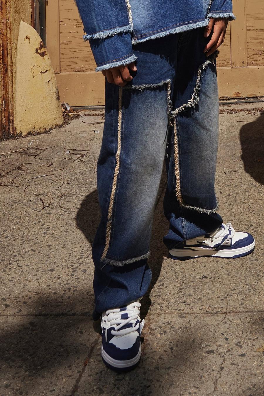 Jeans extra comodi in denim rigido con pannelli da lavoro sfilacciati e pieghe sul fondo, Antique wash image number 1