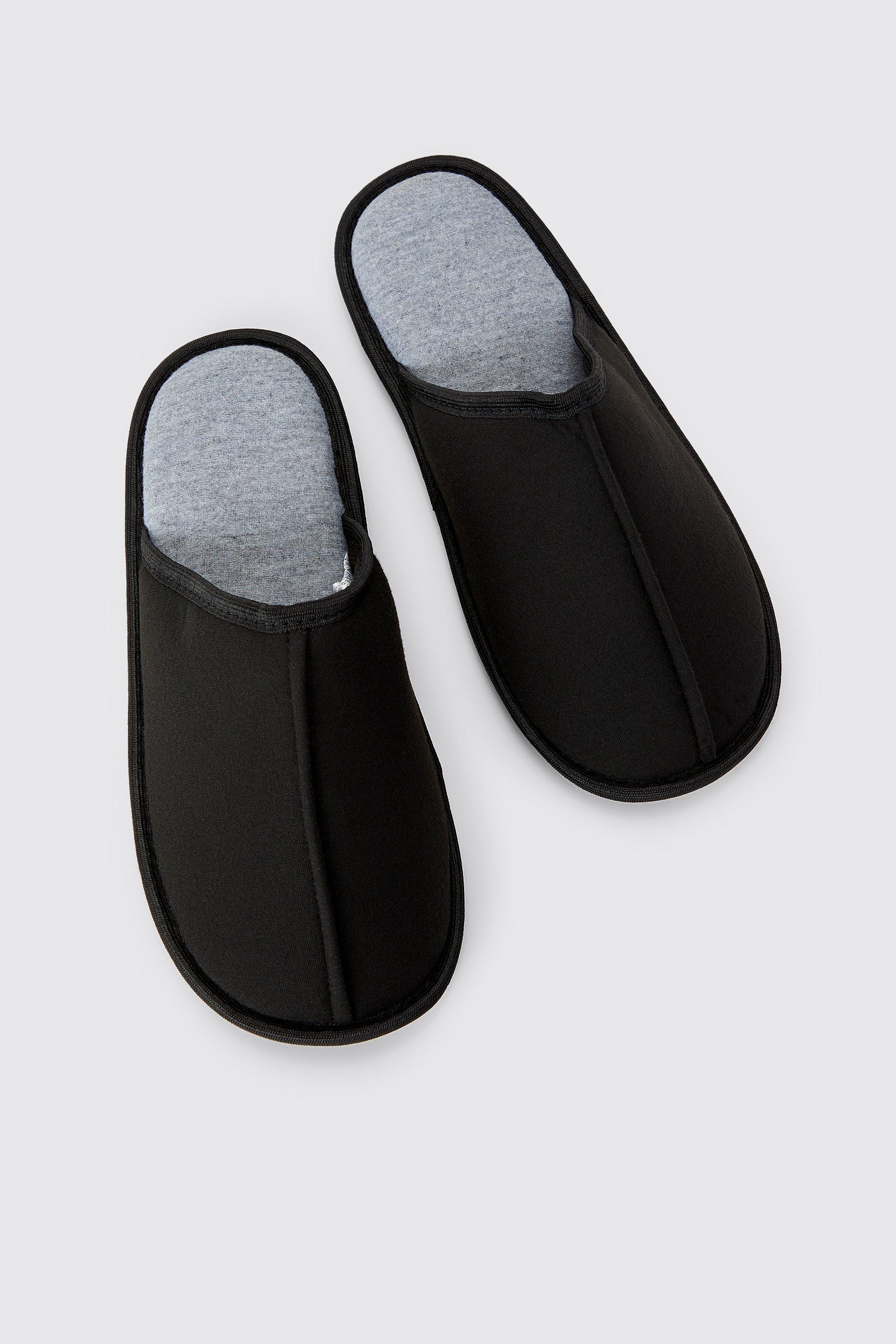 Closed Toe Slipper