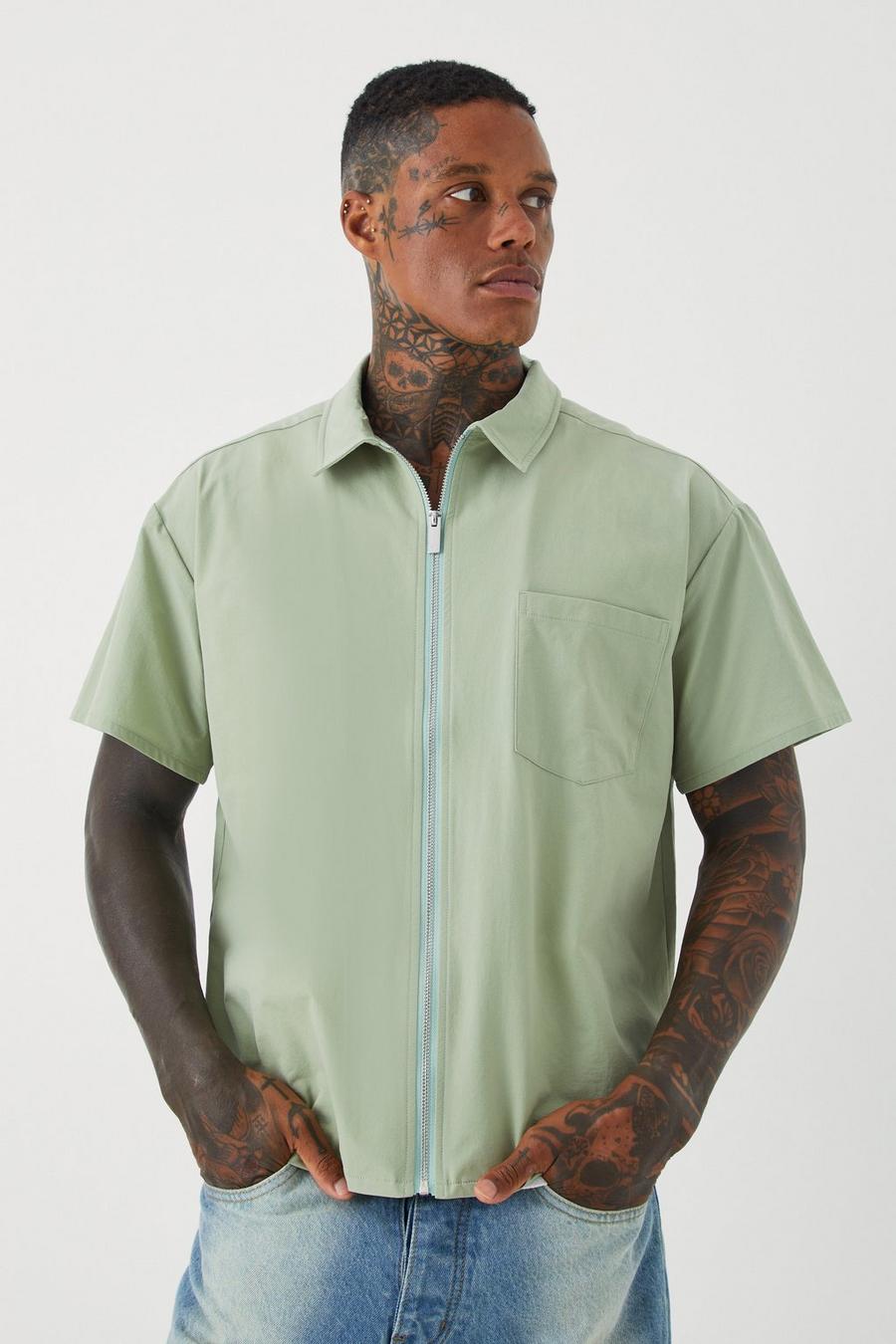 Camicia squadrata in Stretch tecnico con zip, Sage verde