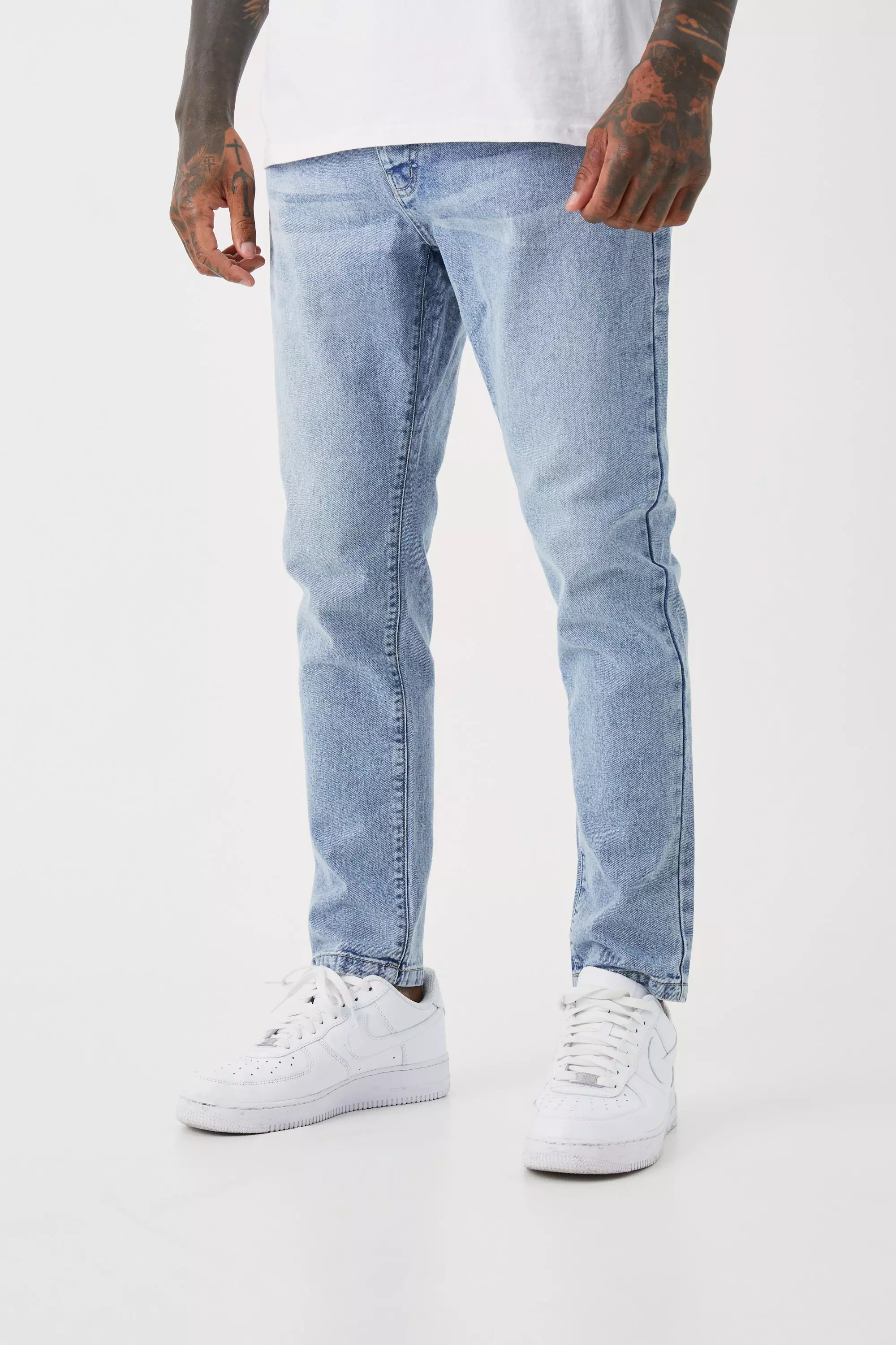 Light blue Tapered Rigid Jean alternative image