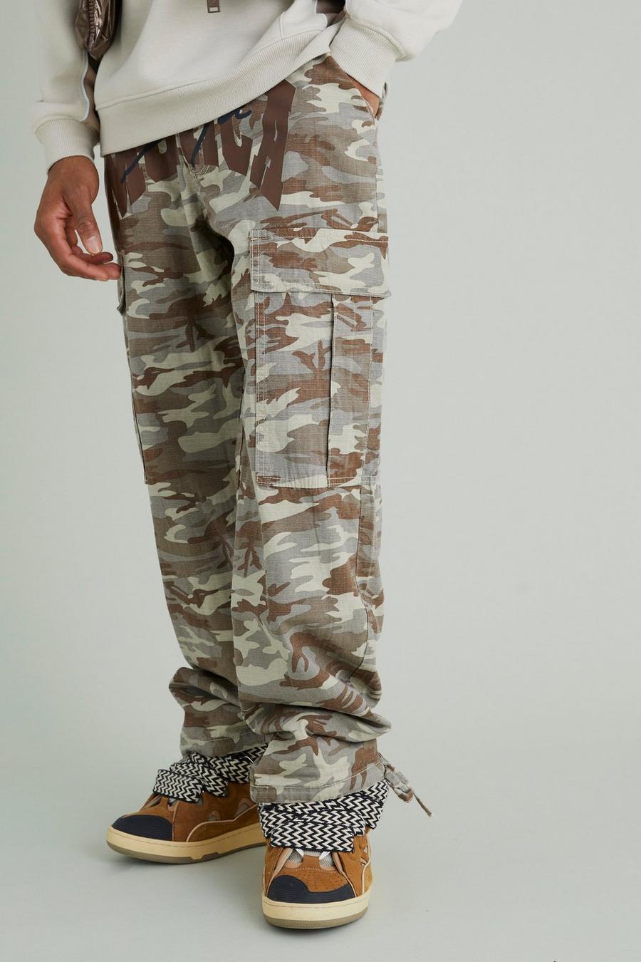 Pantalon cargo décontracté à imprimé camouflage, Khaki image number 1
