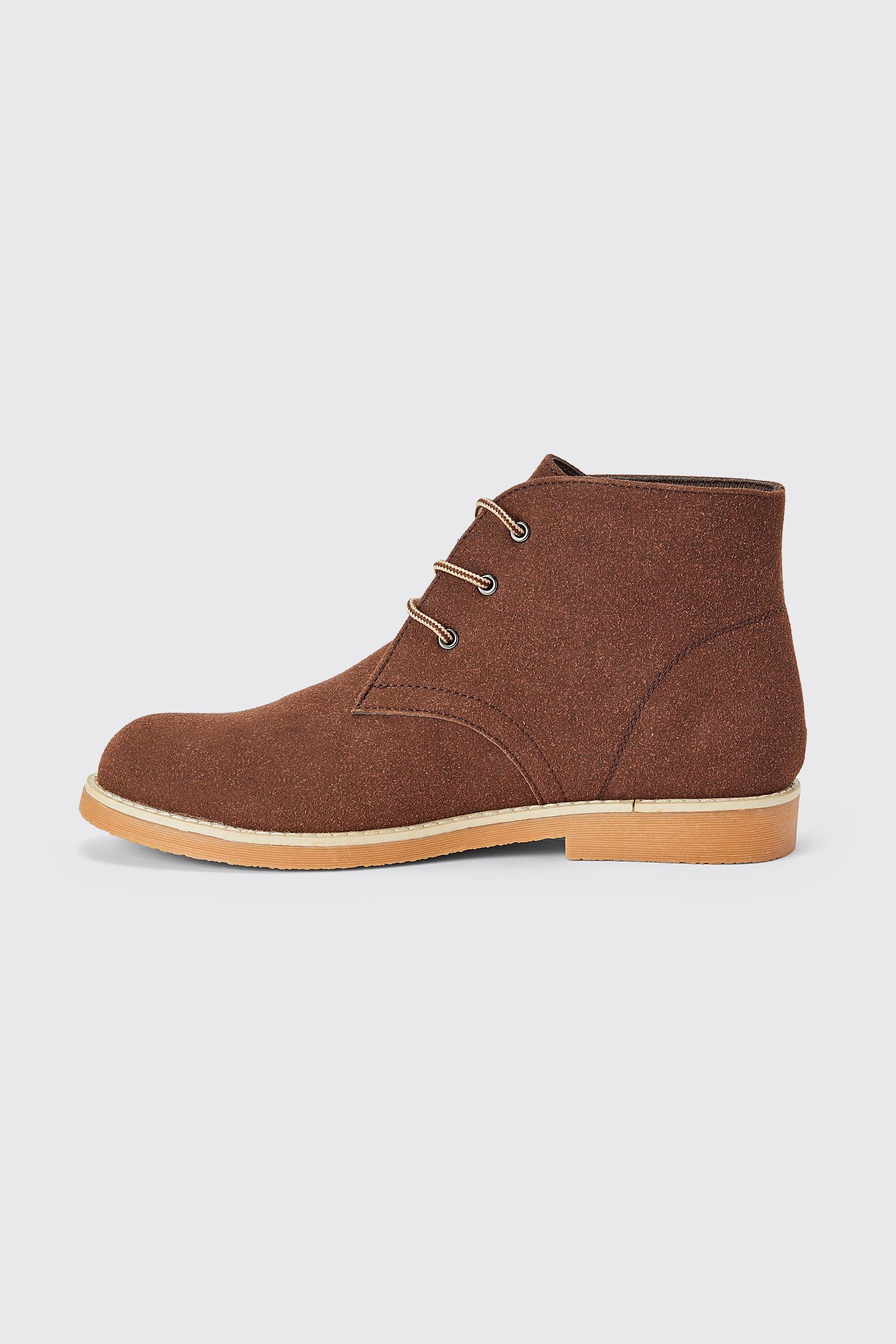 Mens brown suede chukka hotsell boots uk