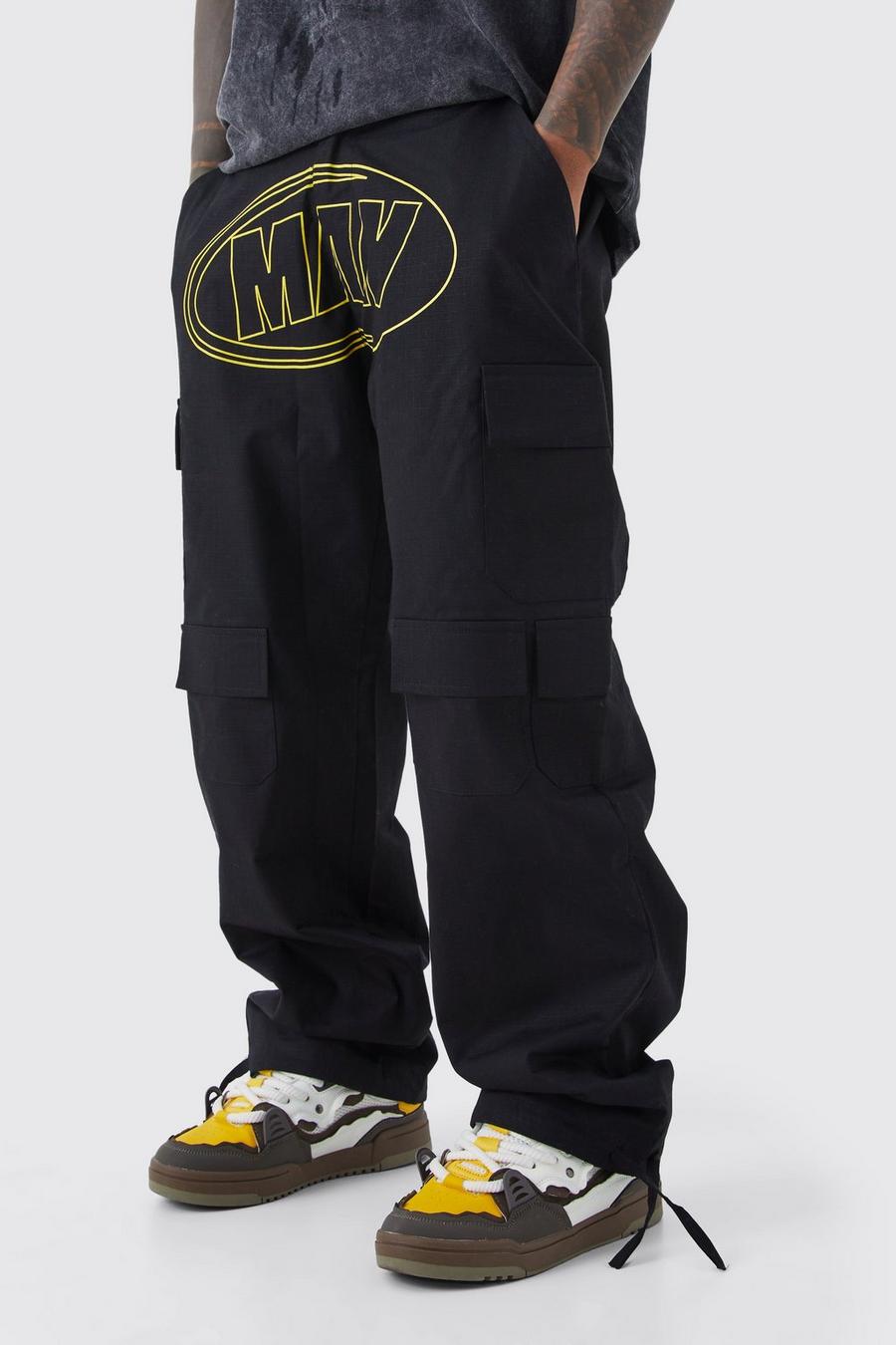 Pantalón holgado cargo con costuras antidesgarros y estampado MAN, Black image number 1