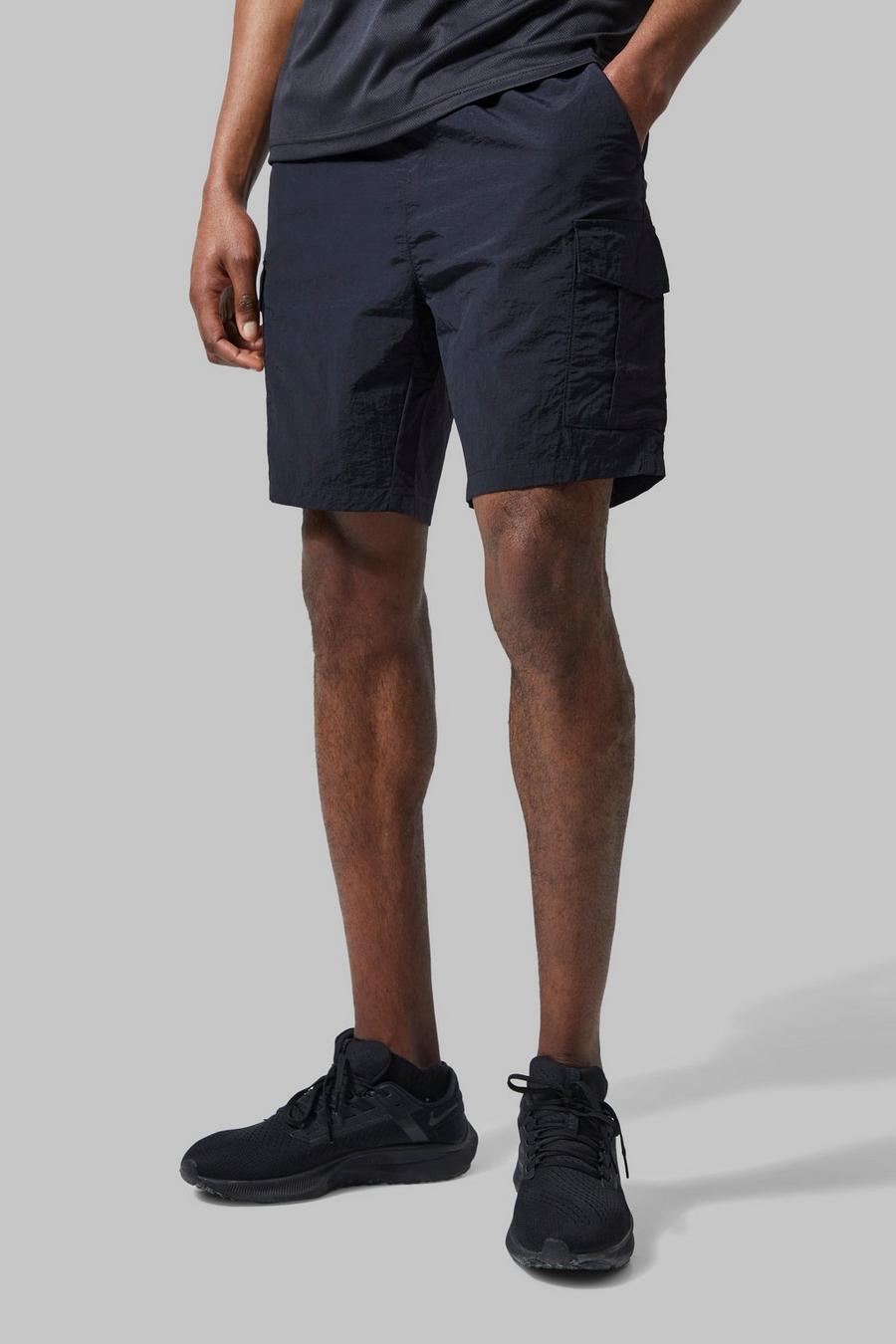 Black schwarz Man Active Nylon Cargo Shorts