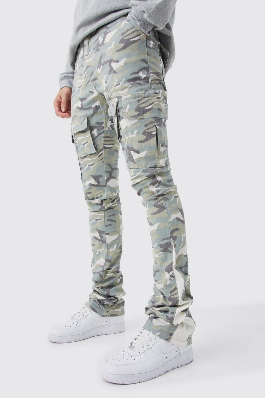 Pantaloni Cargo Tall Skinny Fit con pieghe sul fondo e inserti in fantasia militare, Khaki