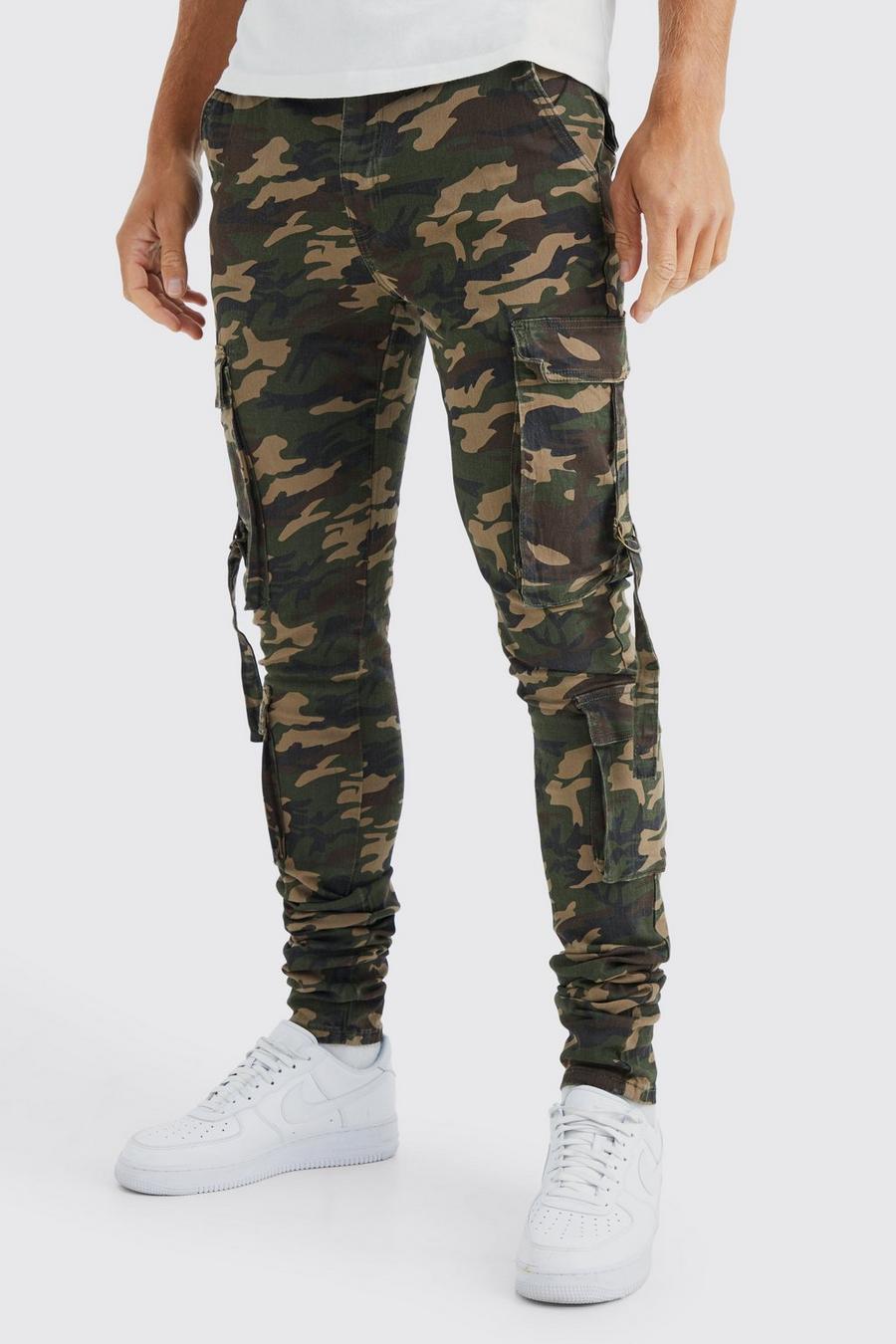 Pantaloni Cargo Tall Skinny Fit in fantasia militare con pieghe sul fondo, Khaki image number 1