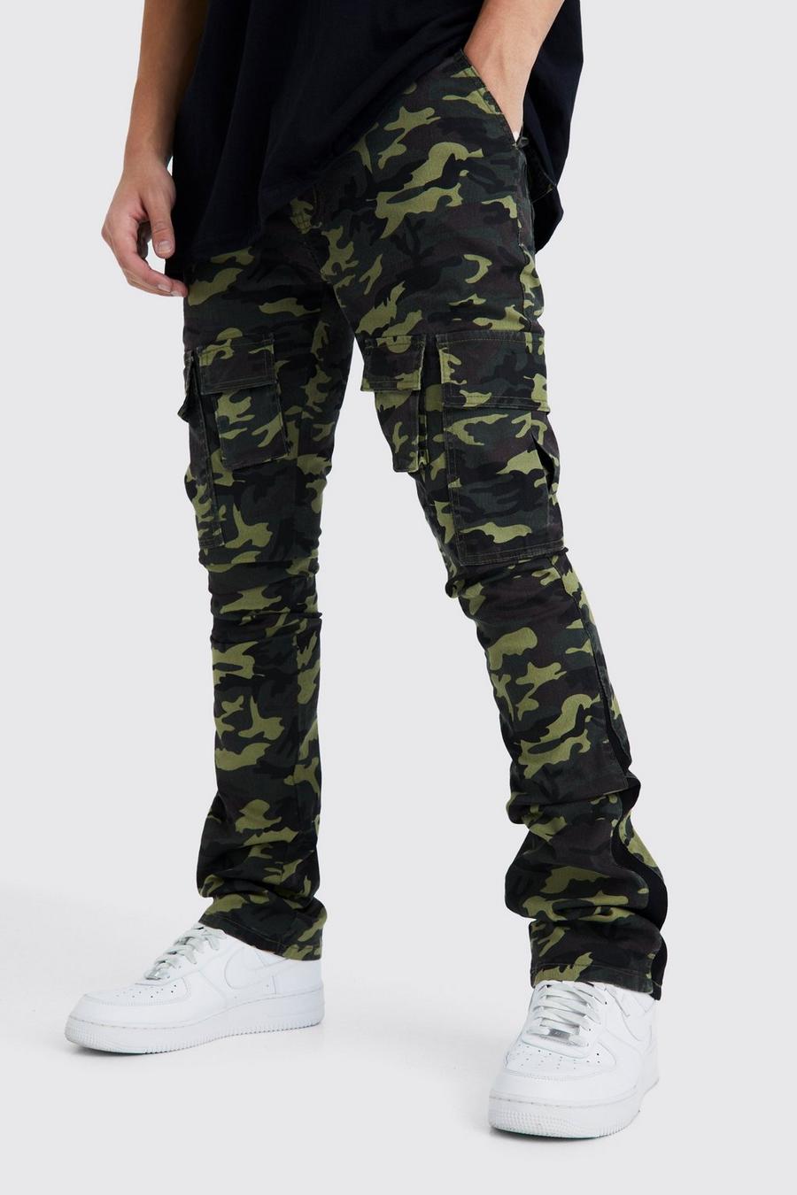 Pantaloni Cargo Skinny Fit in fantasia militare con inserti e pieghe sul fondo, Khaki