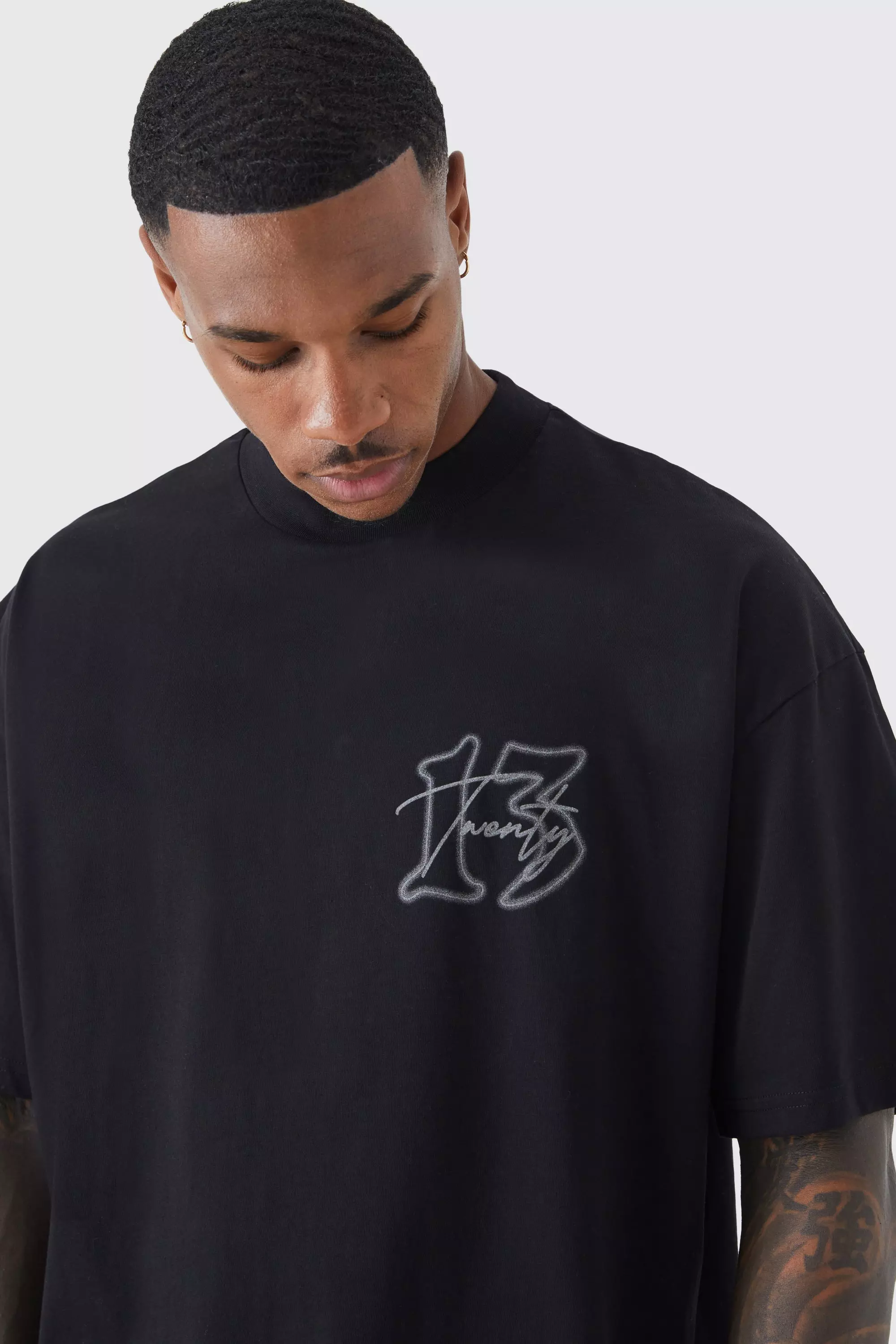 Black Oversized Reflective Print T-shirt alternative image