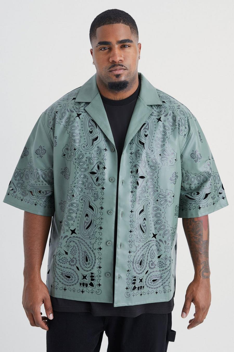 Khaki Plus Mönstrad skjorta i PU med bowlingkrage image number 1