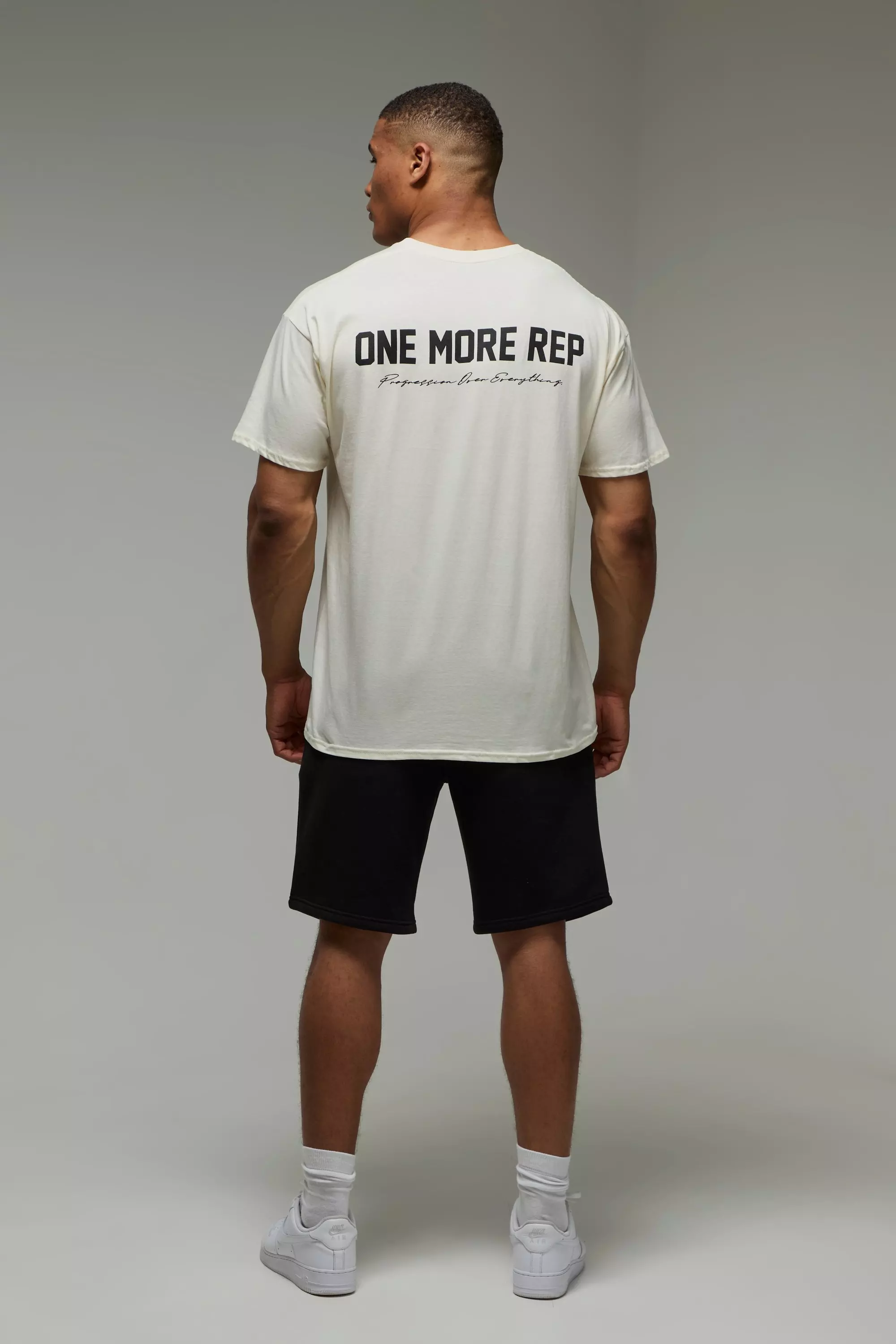 Sand Active Oversized One More Rep T-shirt صورة بديلة