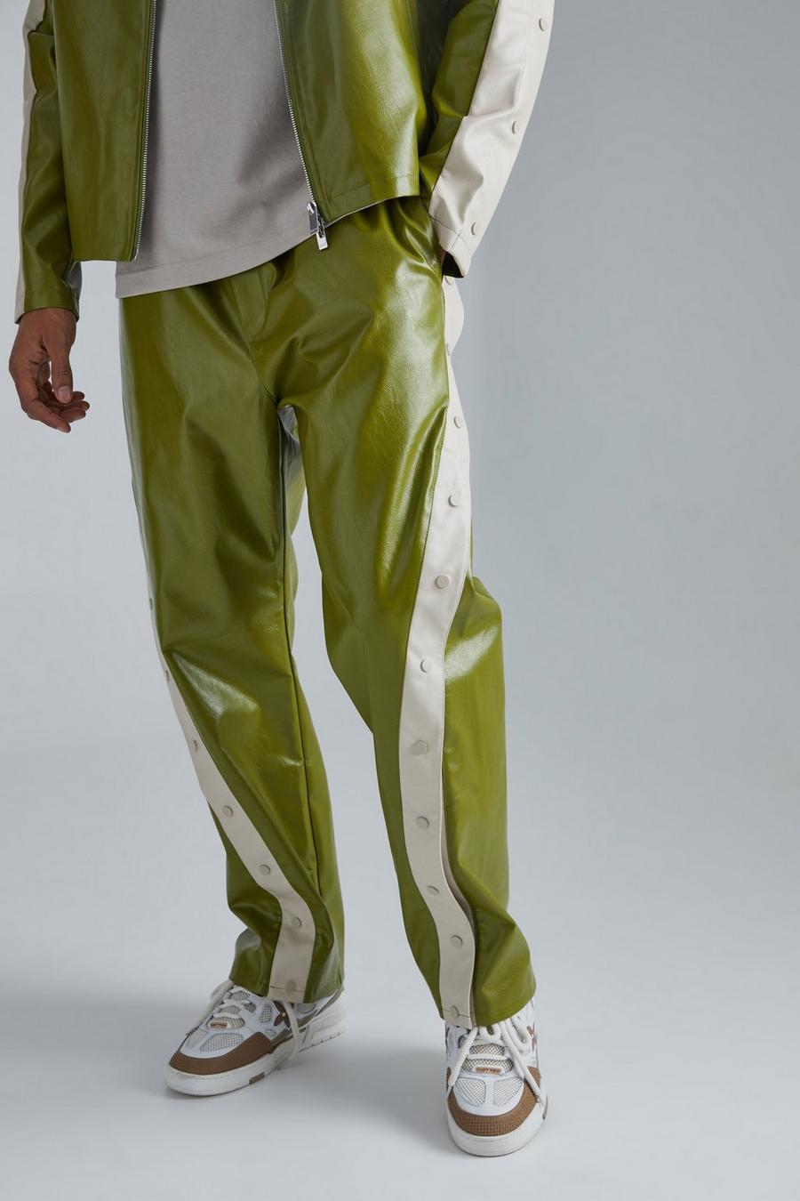 Pantalón de cuero sintético holgado con cintura elástica y botones de presión con costuras retorcidas, Khaki image number 1