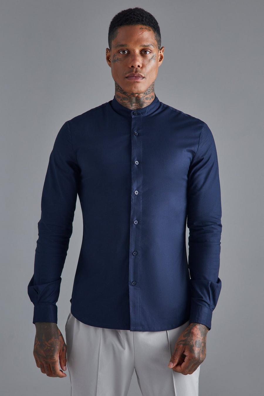 Camicia attillata a maniche lunghe con colletto serafino, Navy azul marino