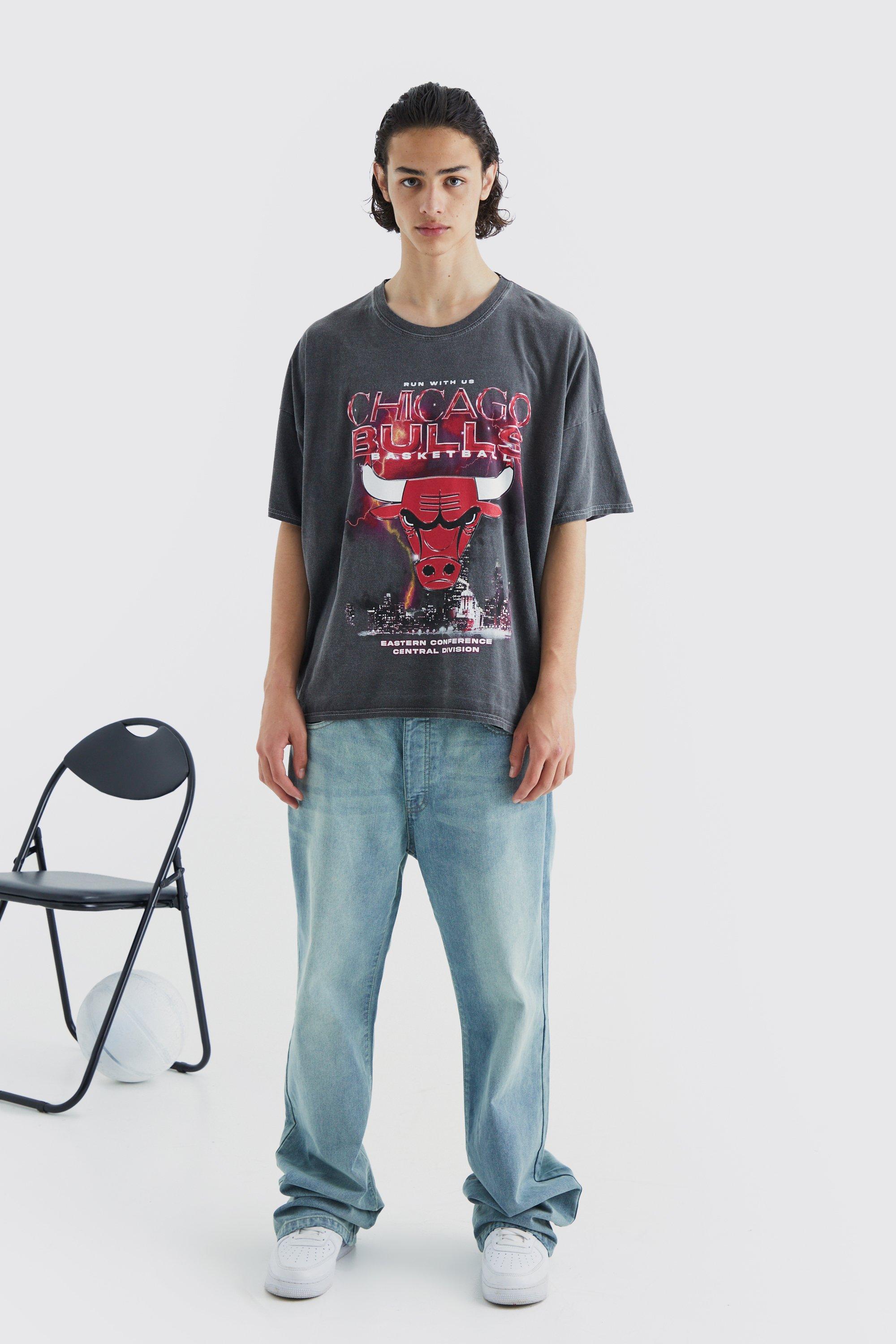 Oversized Boyfriend Chicago Bulls Graphic Tee