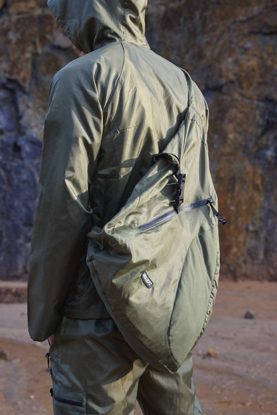 Khaki kaki Active Ripstop Cross Body Backpack
