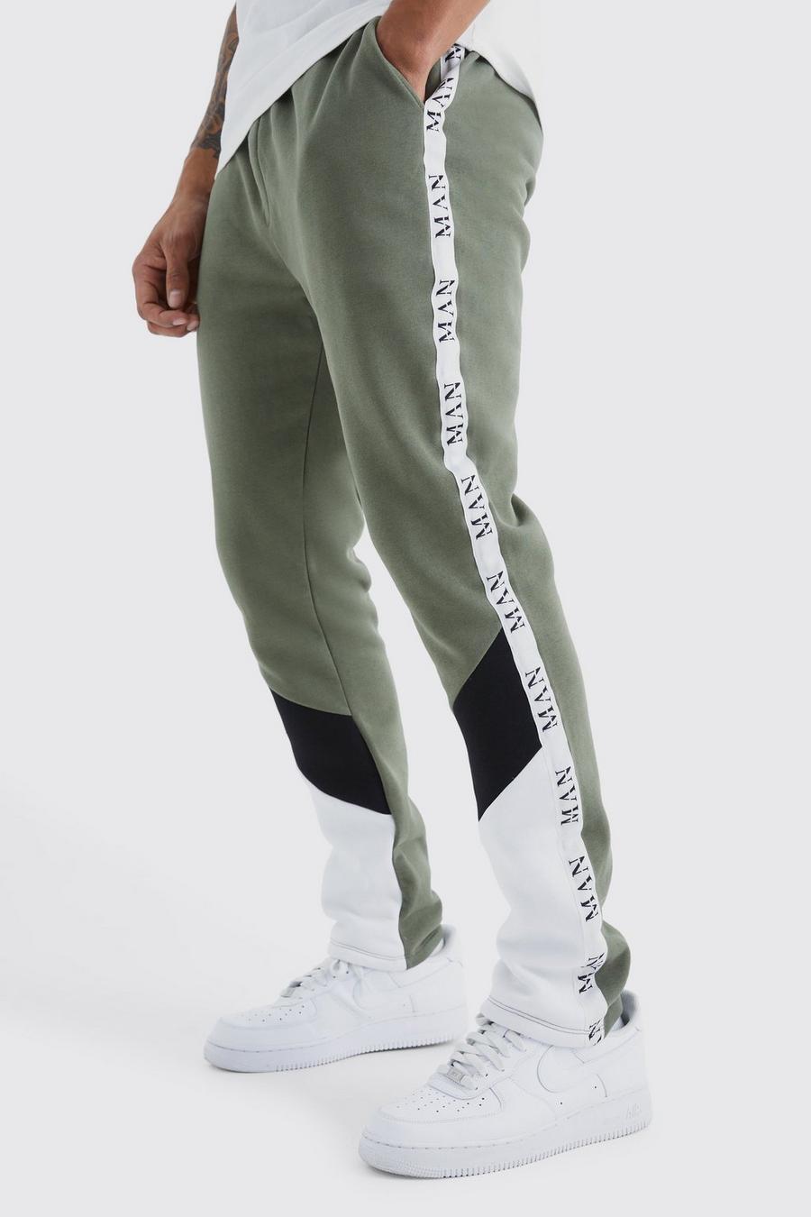 Pantaloni tuta affusolati Slim Fit a blocchi di colore con striscia, Khaki image number 1