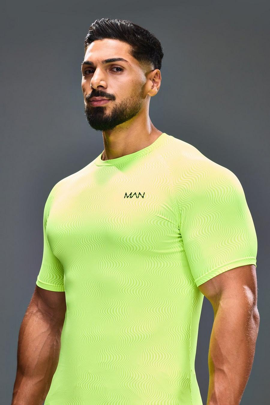 Camiseta MAN Active ajustada al músculo con estampado geométrico, Lime image number 1
