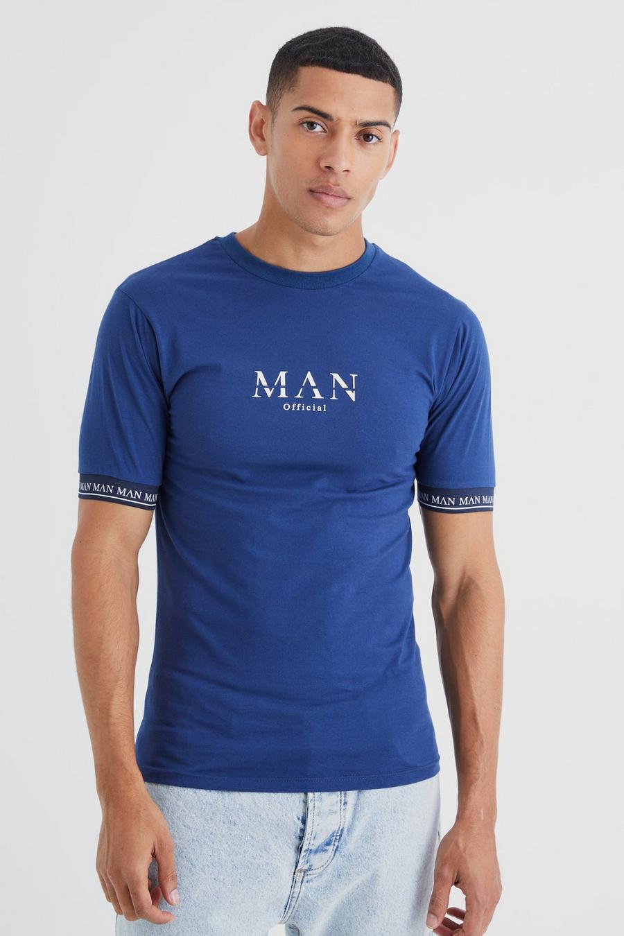 Navy Man Muscle Fit T-Shirt Met Gouden Manchettes image number 1