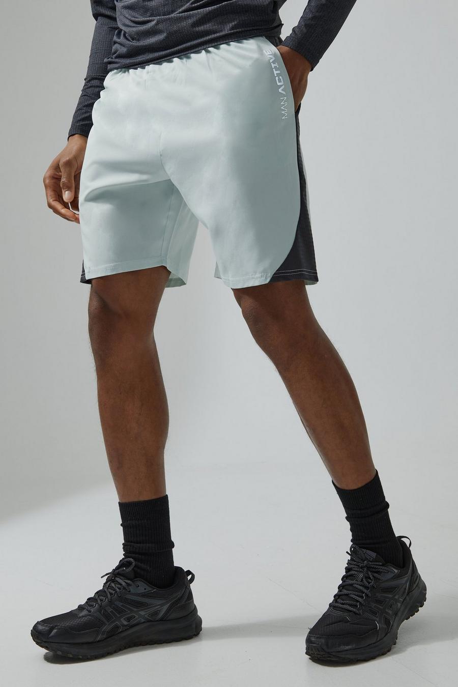 Man Active strukturierte 7 Inch Shorts aus Mesh, Light grey