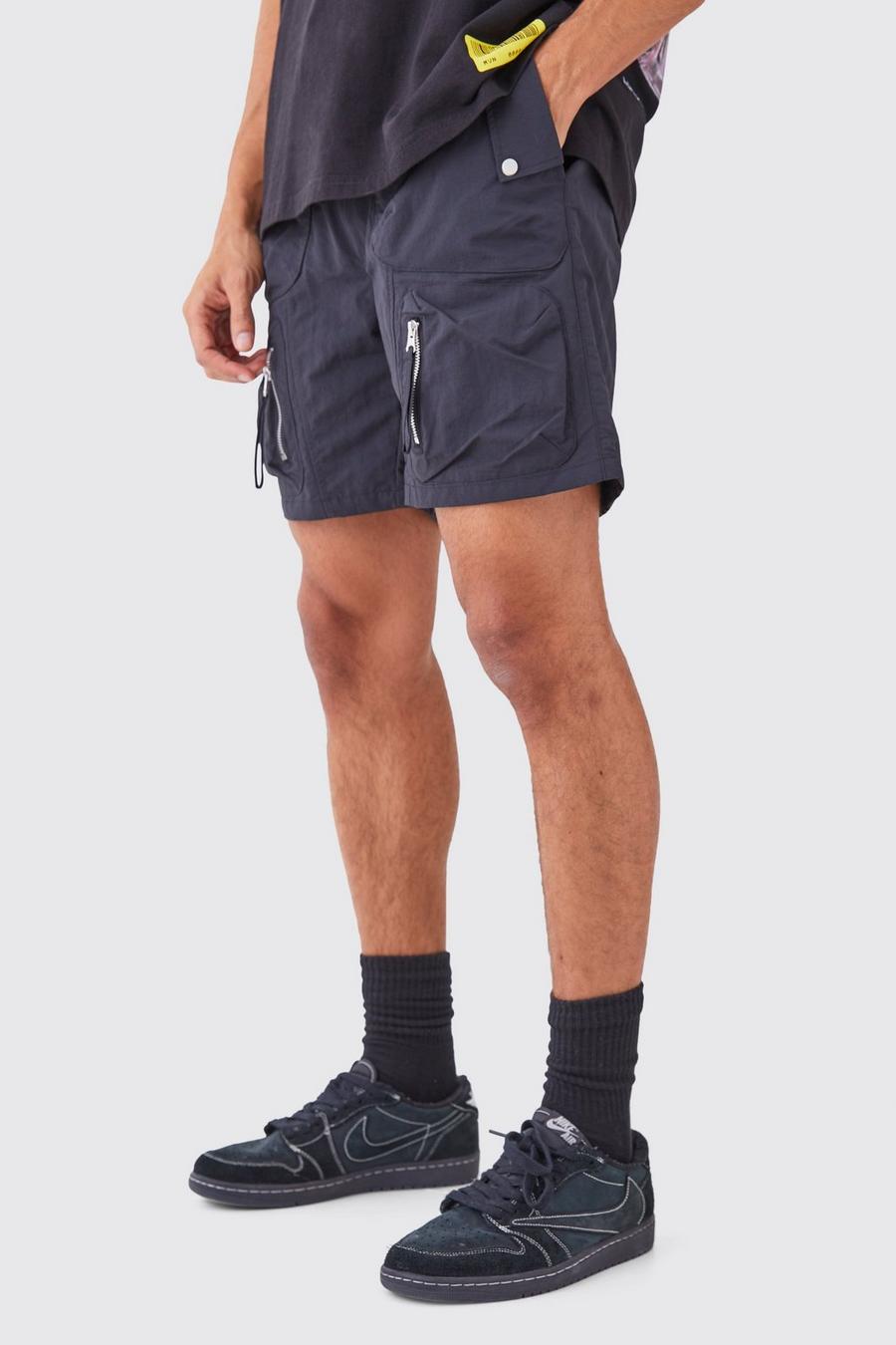 Lockere Shorts mit elastischem Bund und Taschen-Detail, Black