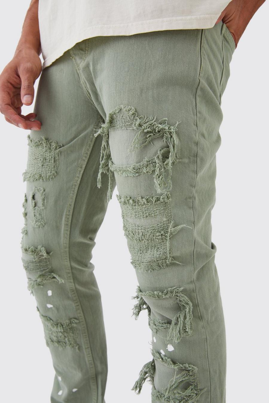 Jeans Slim Fit in denim rigido candeggiati con strappi & rattoppi, Sage