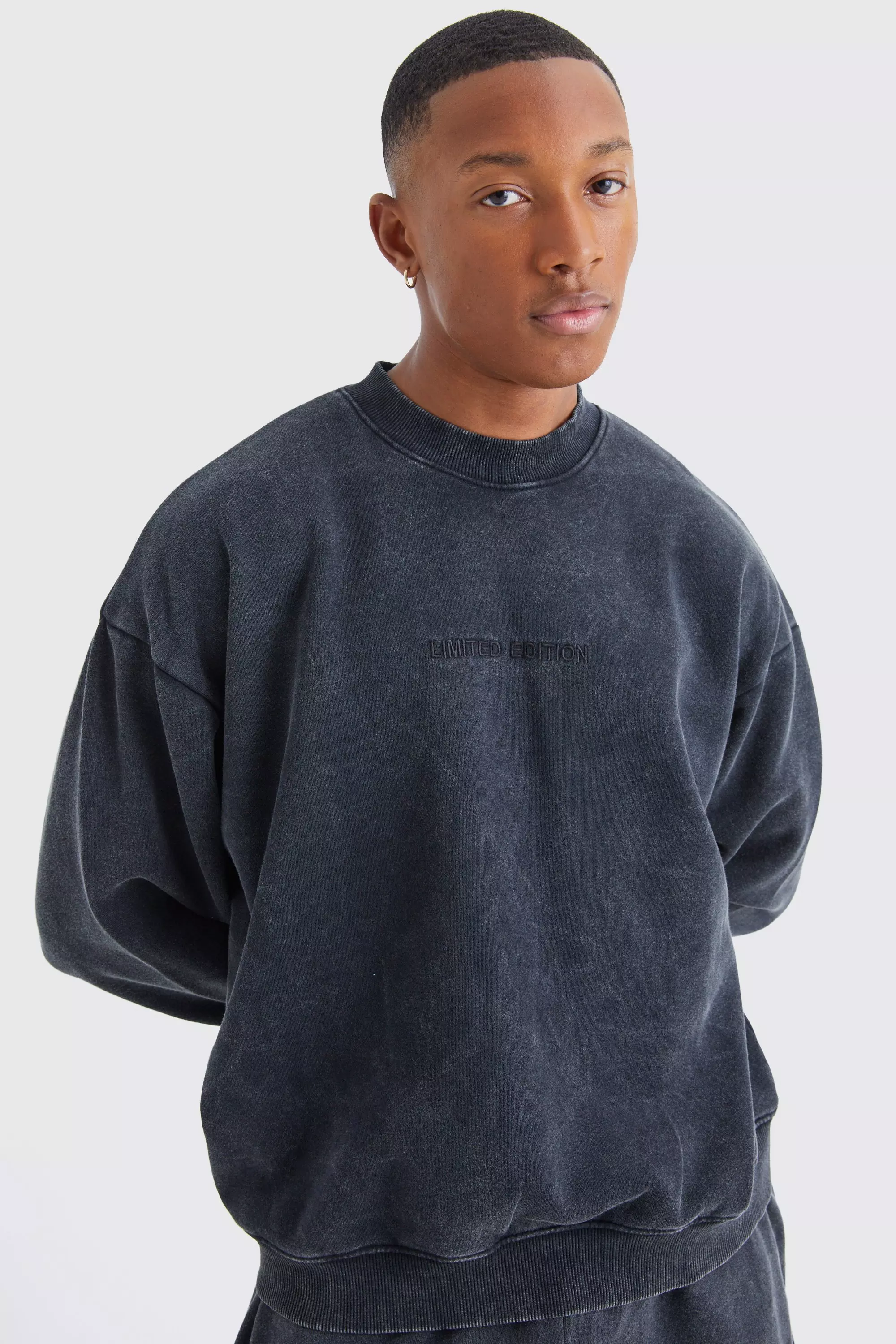 Oversized Limited Boxy Acid Wash Sweatshirt