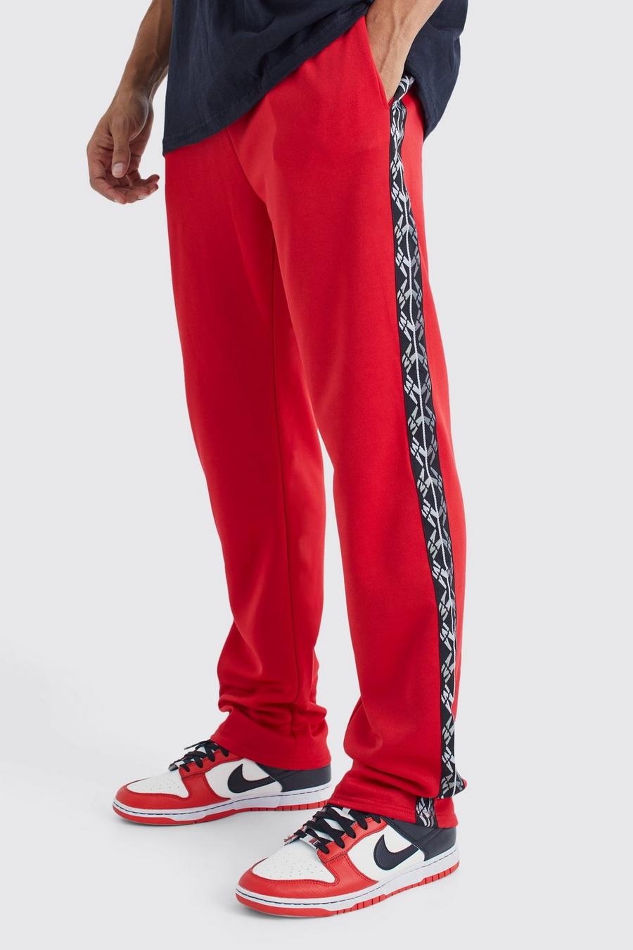 Pantaloni tuta Regular Fit in tricot con striscia laterale, Red image number 1