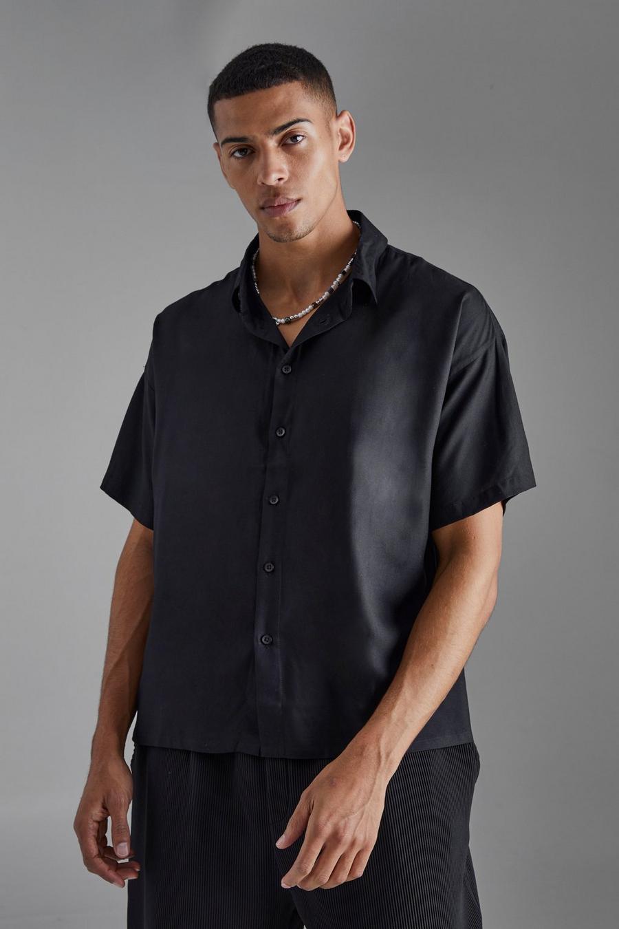 Camicia squadrata in viscosa in tinta unita, Black image number 1