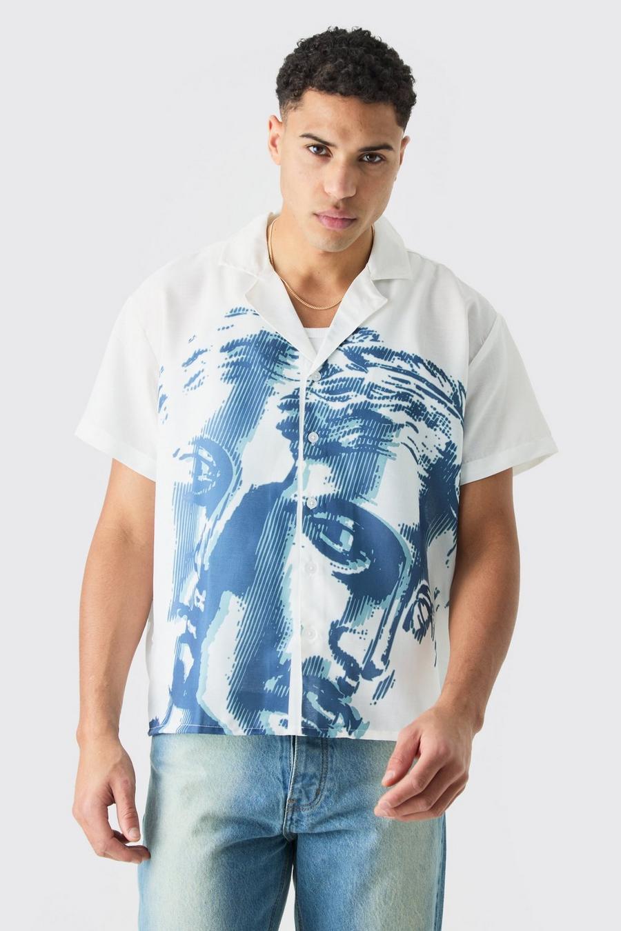 Men's Short Sleeve Boxy Double Statue Shirt | Boohoo UK