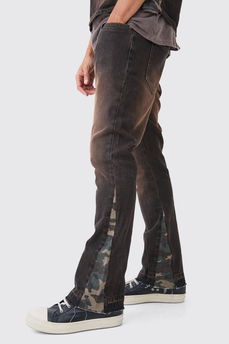 Jeans a zampa Slim Fit in denim rigido sovratinti con inserti, Brown image number 1