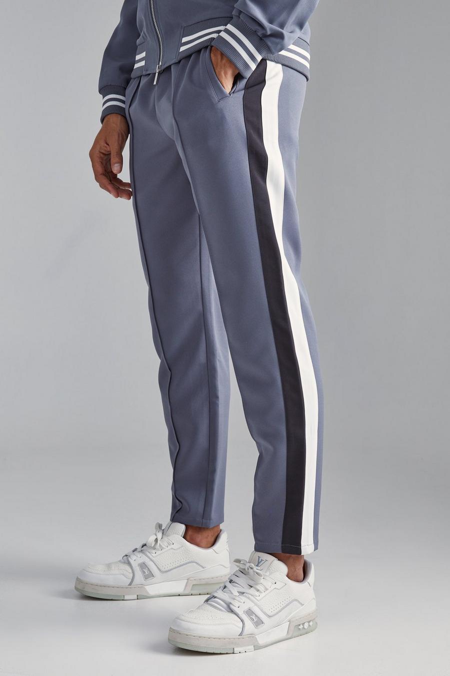Pantalon slim universitaire à bandes contrastantes, Charcoal image number 1