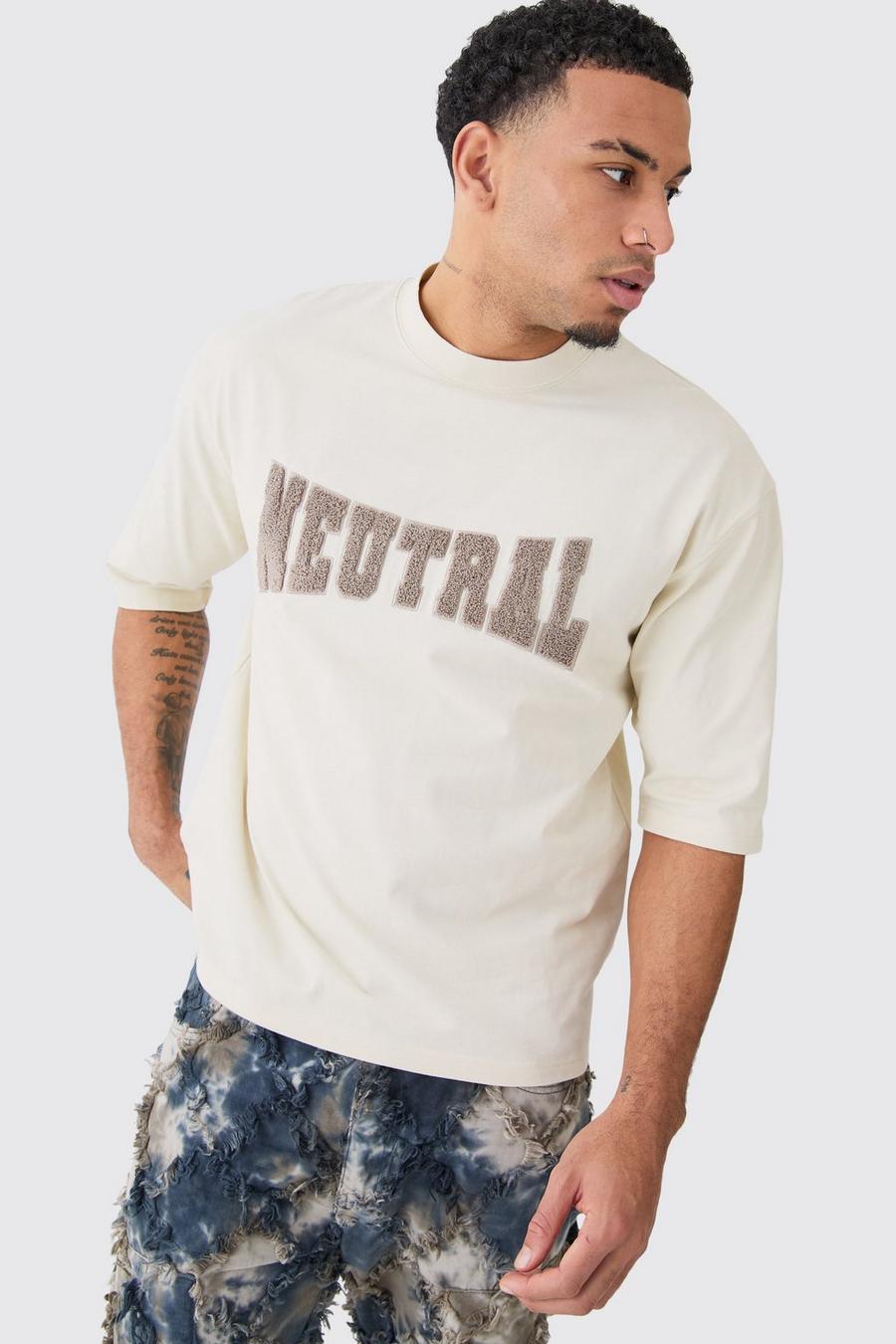 T-shirt squadrata con applique in pile borg a mezze maniche, Stone image number 1