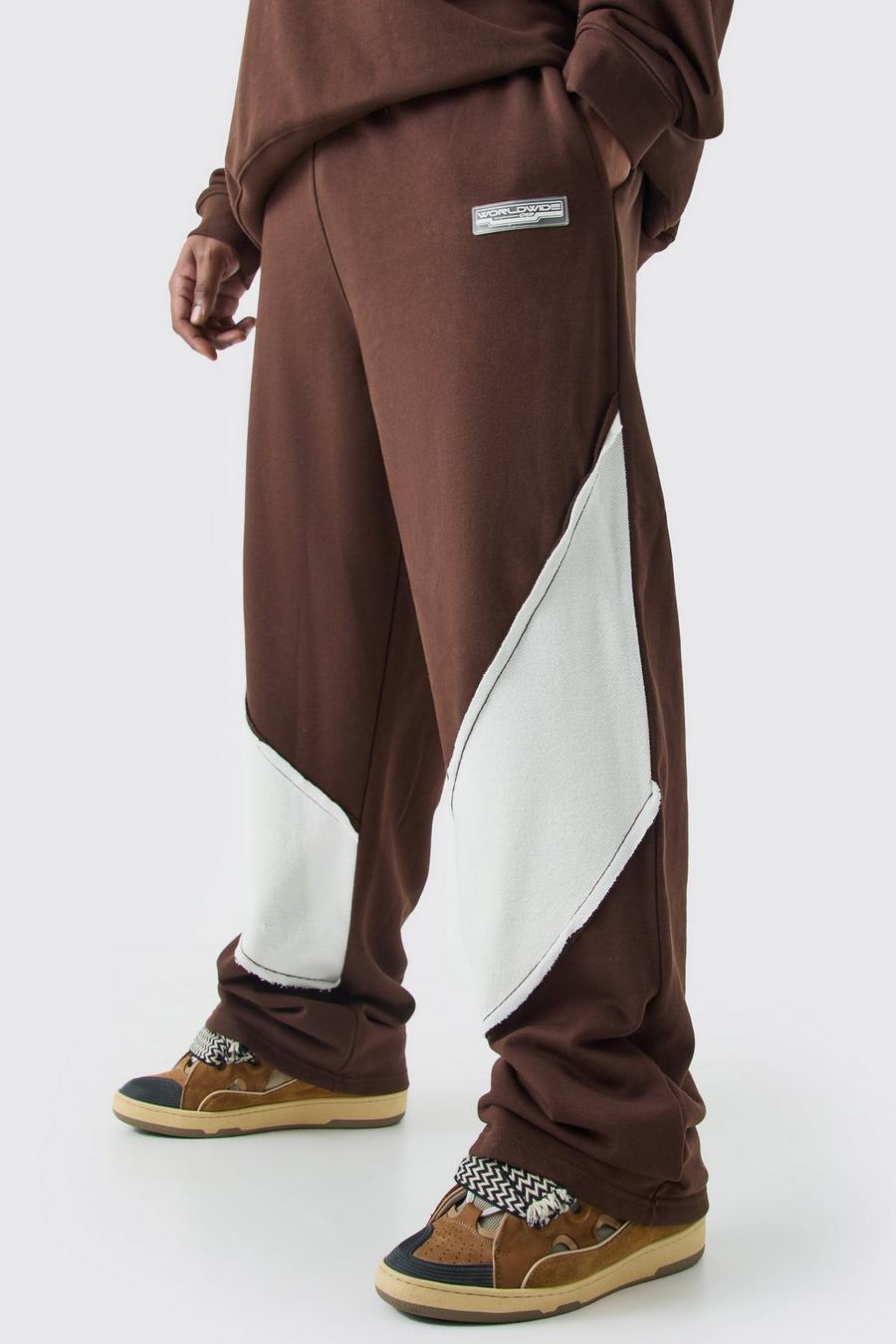 Pantaloni tuta Plus Size rilassati con pannelli arricciati sul retro e fondo grezzo, Chocolate