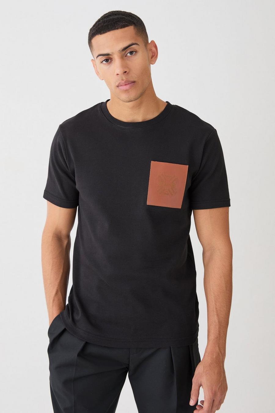 Camiseta con bolsillo de cuero sintético, Black image number 1