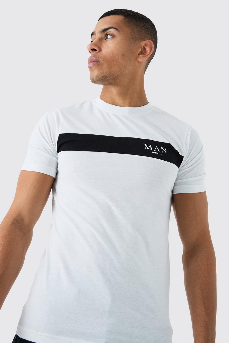 Camiseta MAN con letras romanas ajustada al músculo con colores en bloque, White