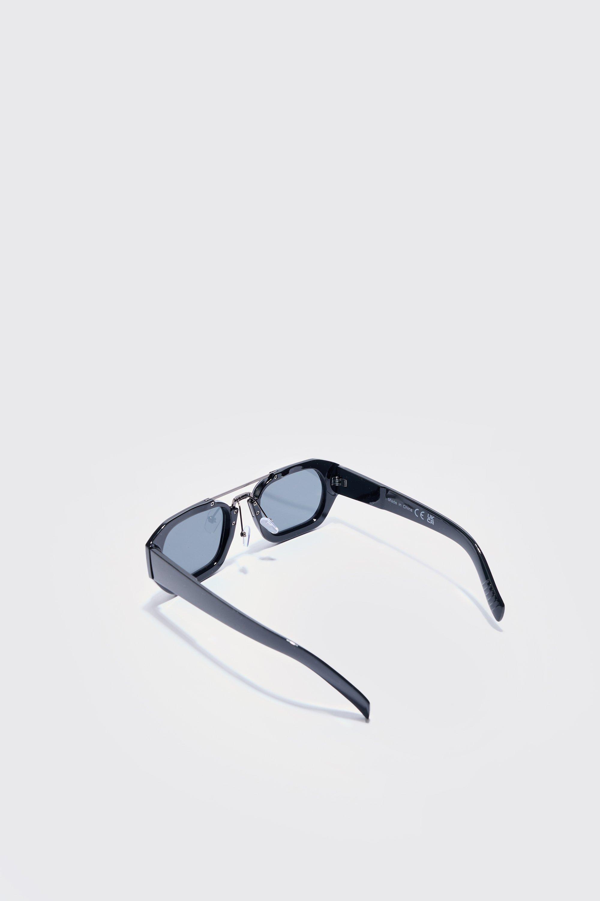 Sonnenbrille mit eckigem Gestell | boohoo DE