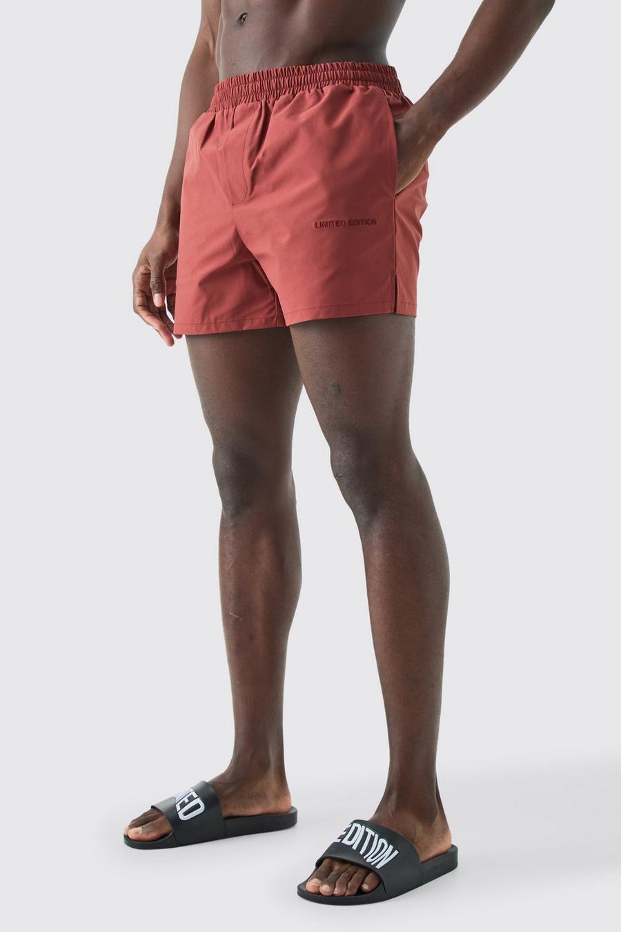 Kurze smarte Limited Edition Badehose, Red image number 1