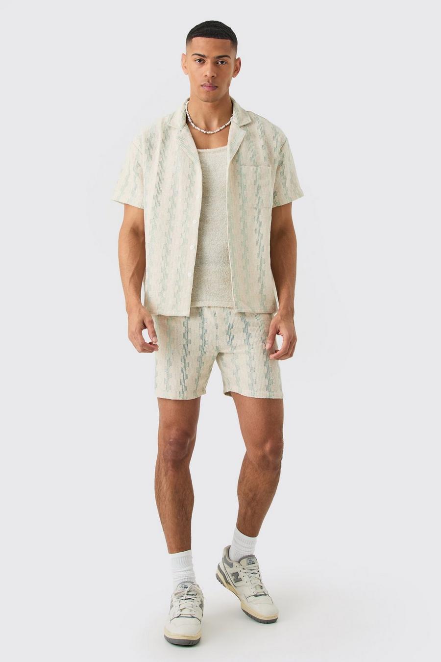 Camicia oversize in maglia traforata a righe geometriche & pantaloncini, Sage image number 1