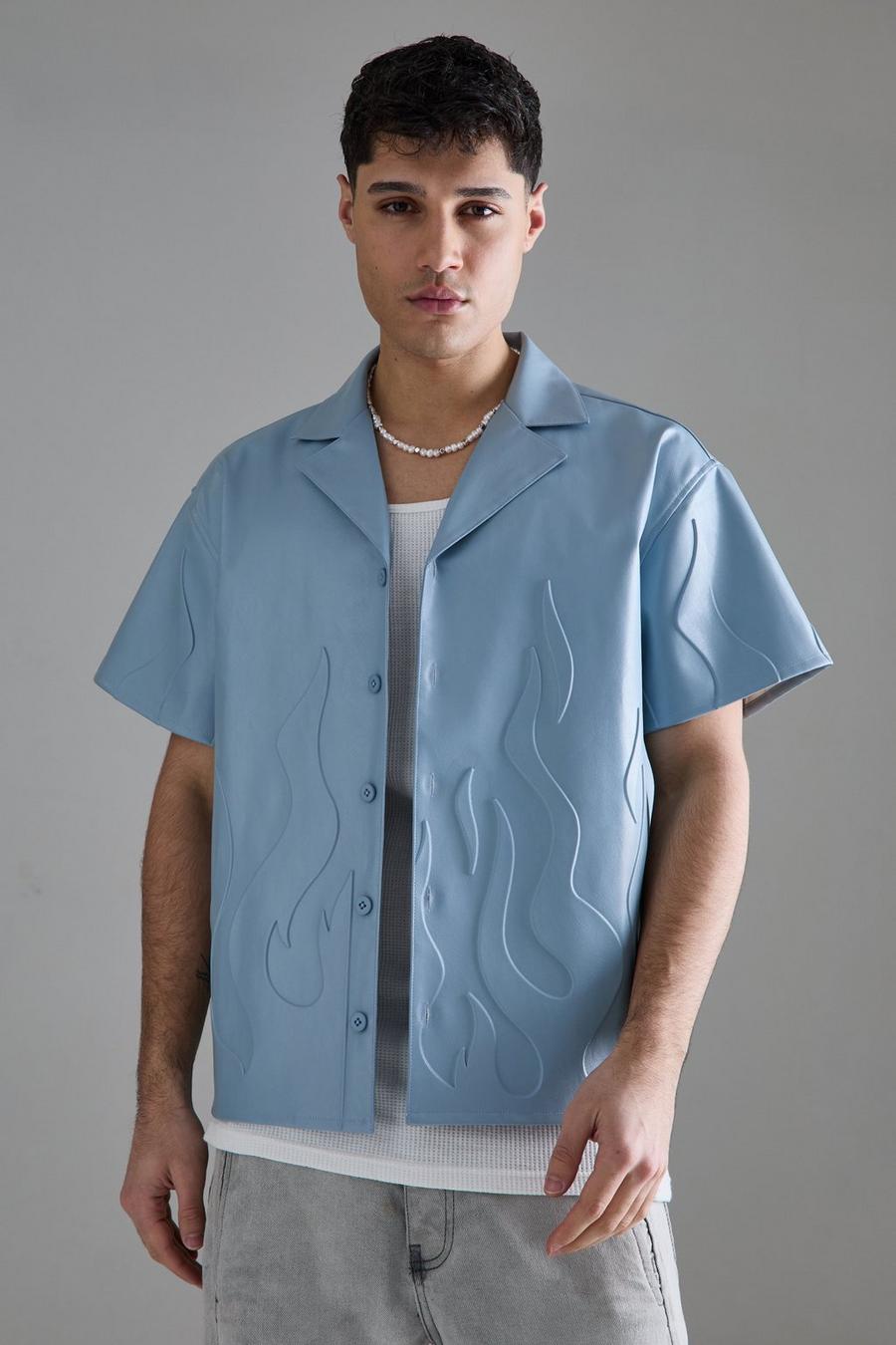 Camisa recta de manga corta con solapas y cuero sintético en relieve, Light blue