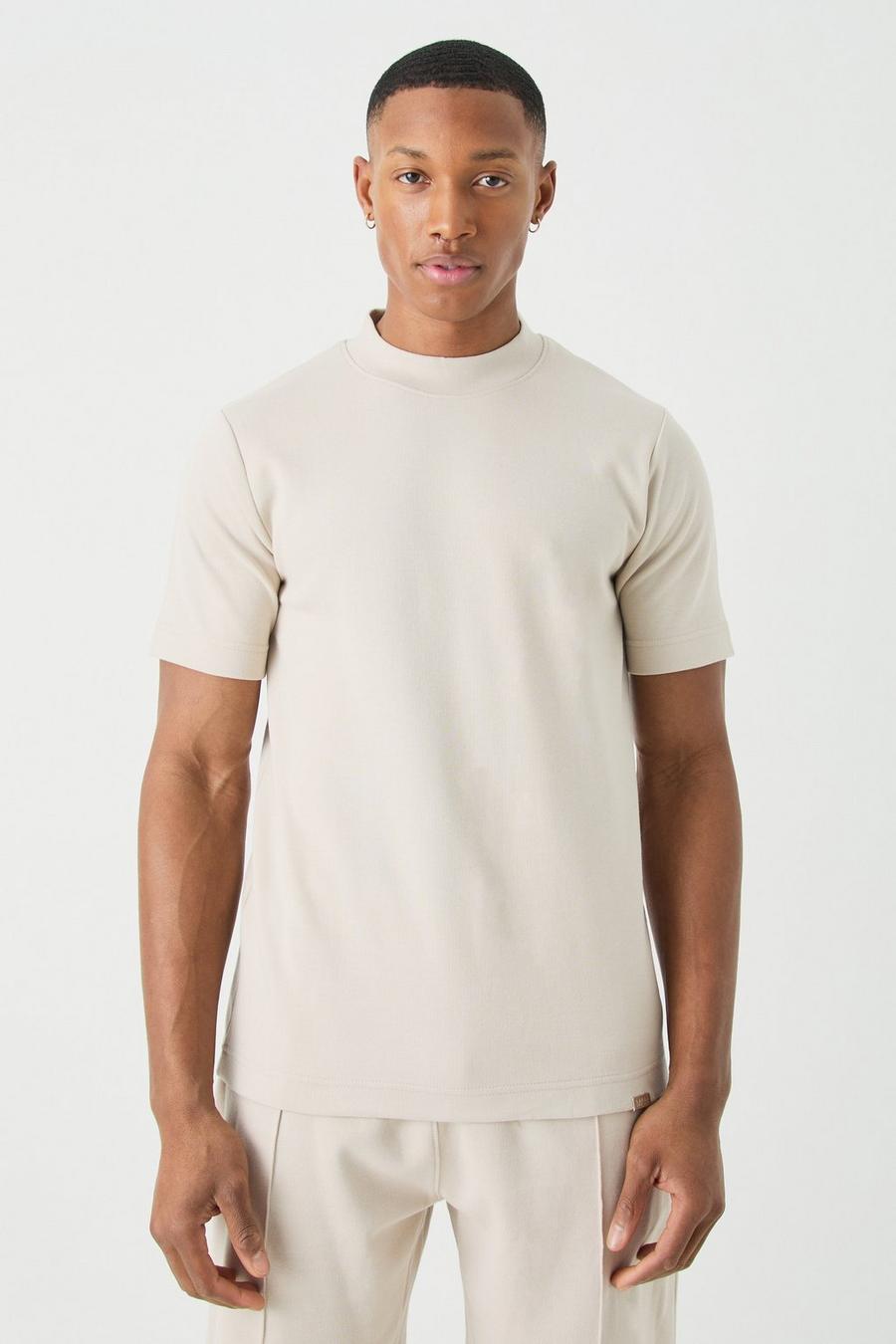 T-shirt Man Slim Fit in maglia intrecciata pesante con girocollo esteso, Stone image number 1